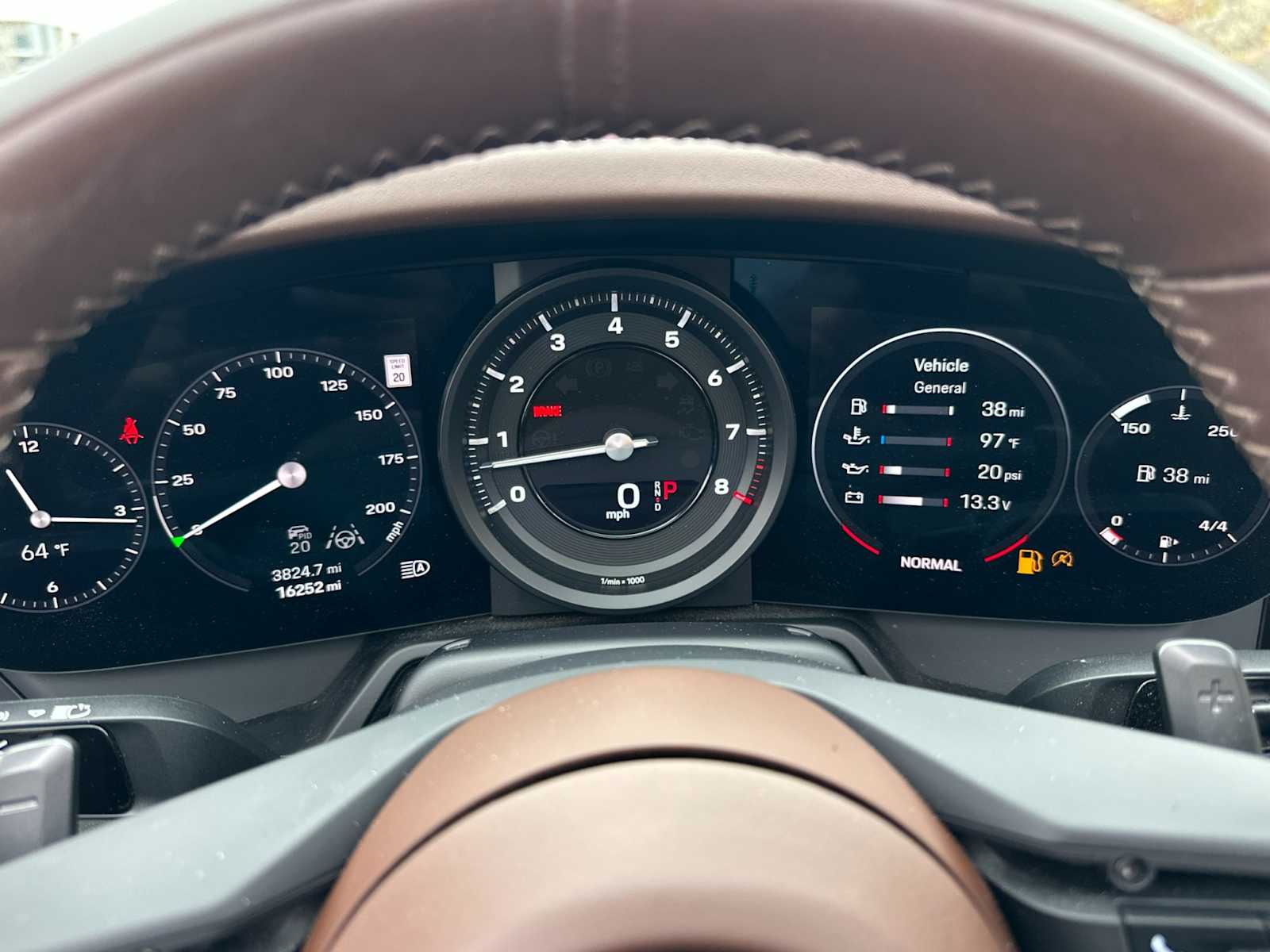 Thumbnail: 2022 Porsche 911 - 25