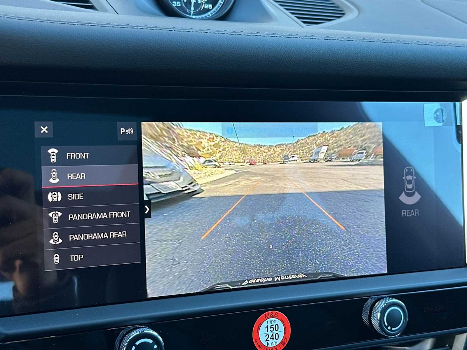 Thumbnail: 2026 Porsche Macan - 21