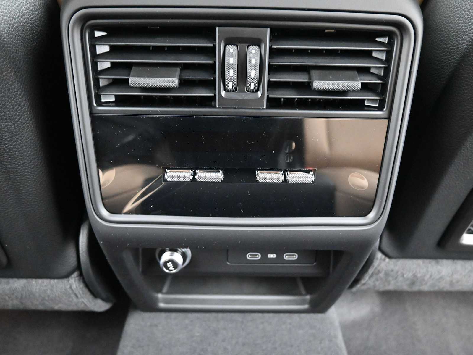 Thumbnail: 2026 Porsche Cayenne - 21