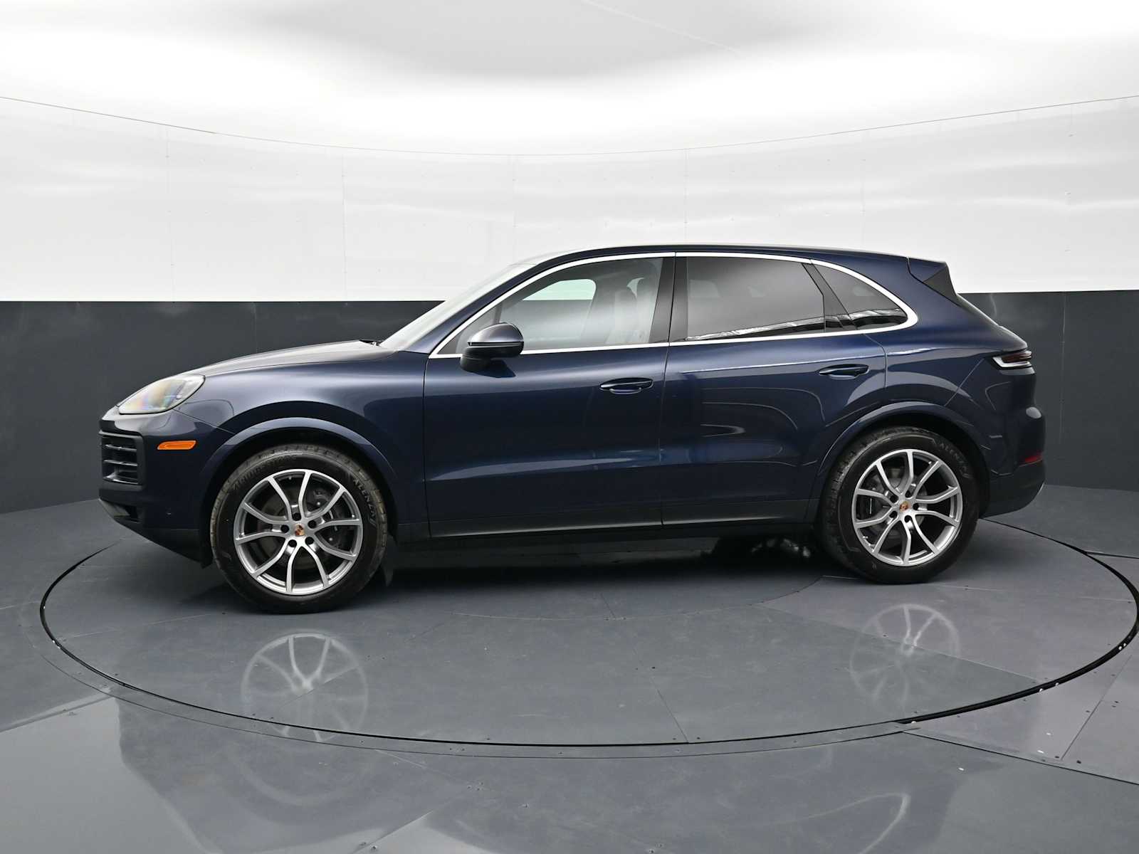 Thumbnail: 2026 Porsche Cayenne - 2