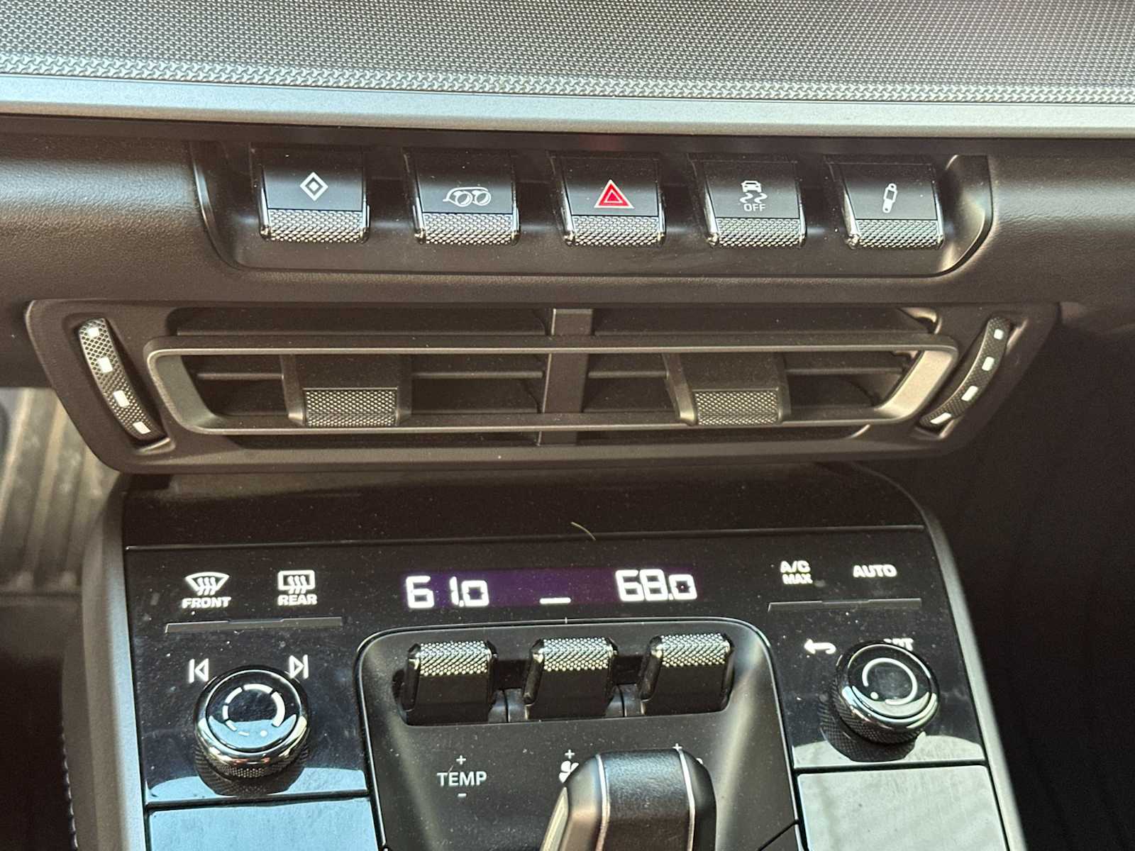 Thumbnail: 2022 Porsche 911 - 22