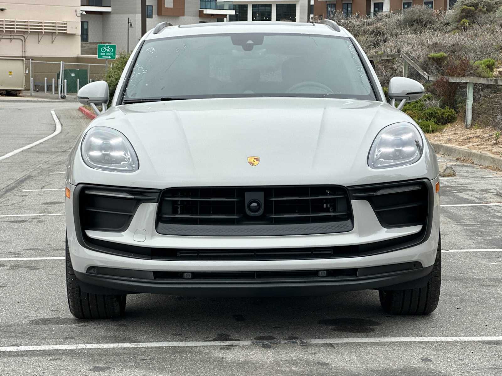 Thumbnail: 2025 Porsche Macan - 11