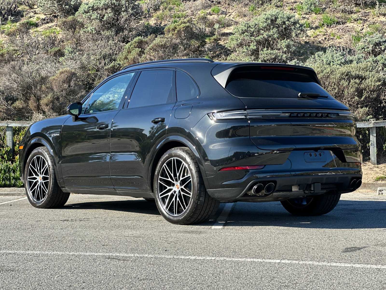 Thumbnail: 2025 Porsche Cayenne - 3