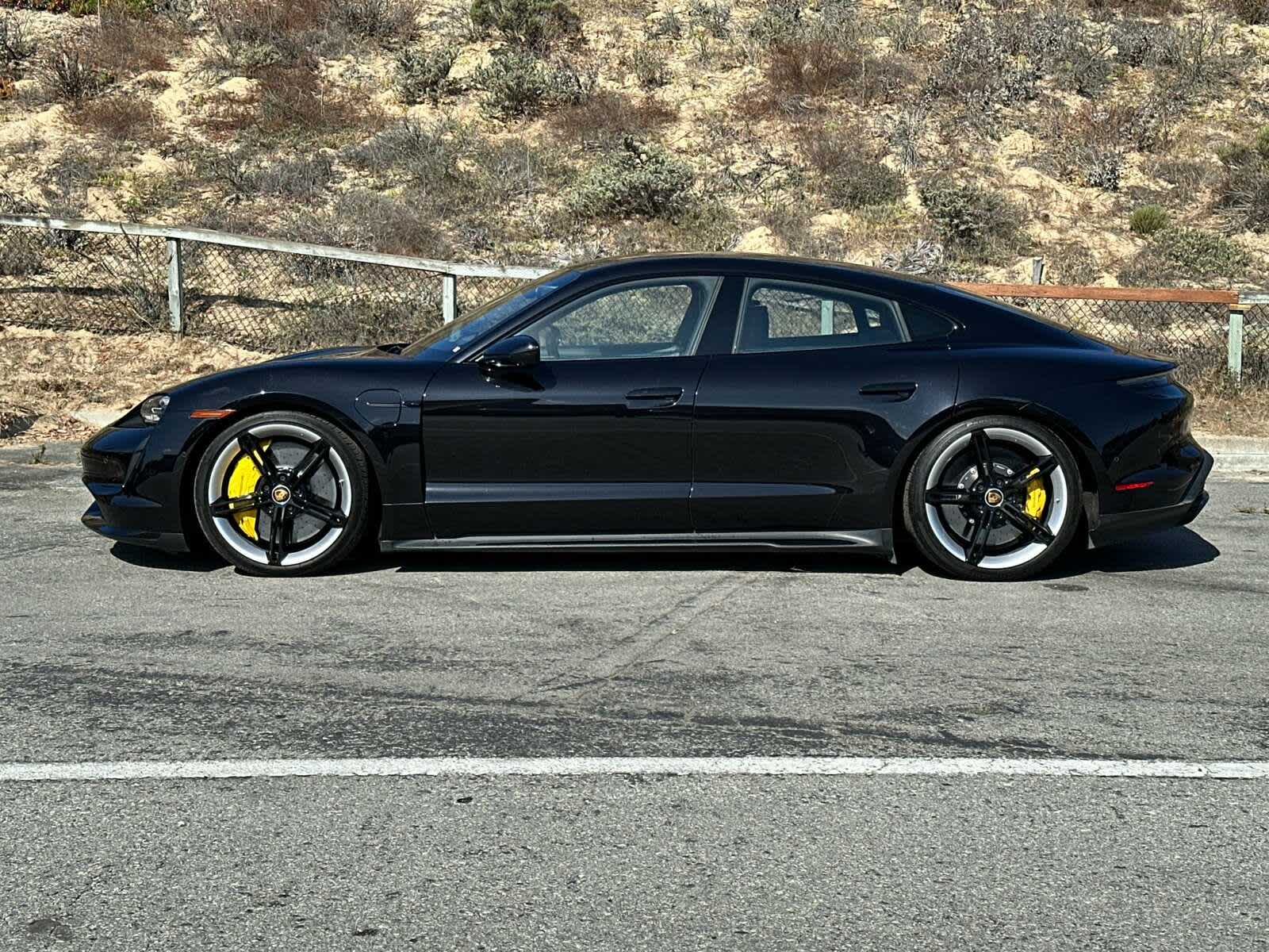 Thumbnail: 2020 Porsche Taycan - 5