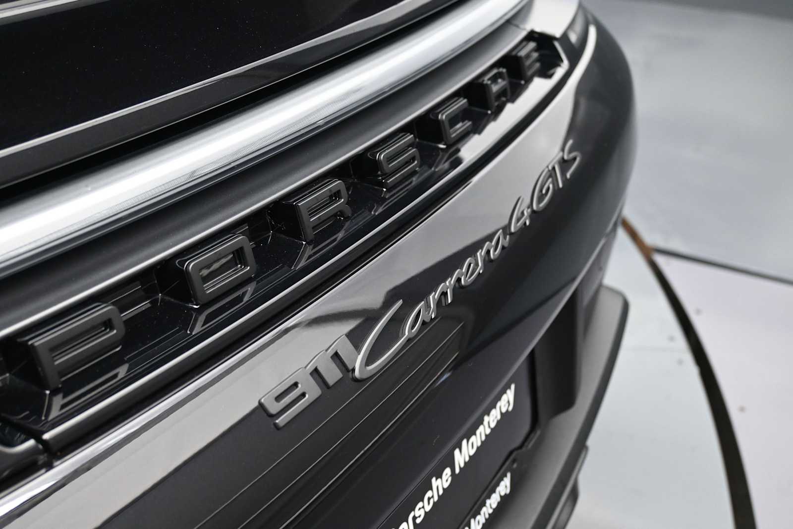 Thumbnail: 2026 Porsche 911 - 22