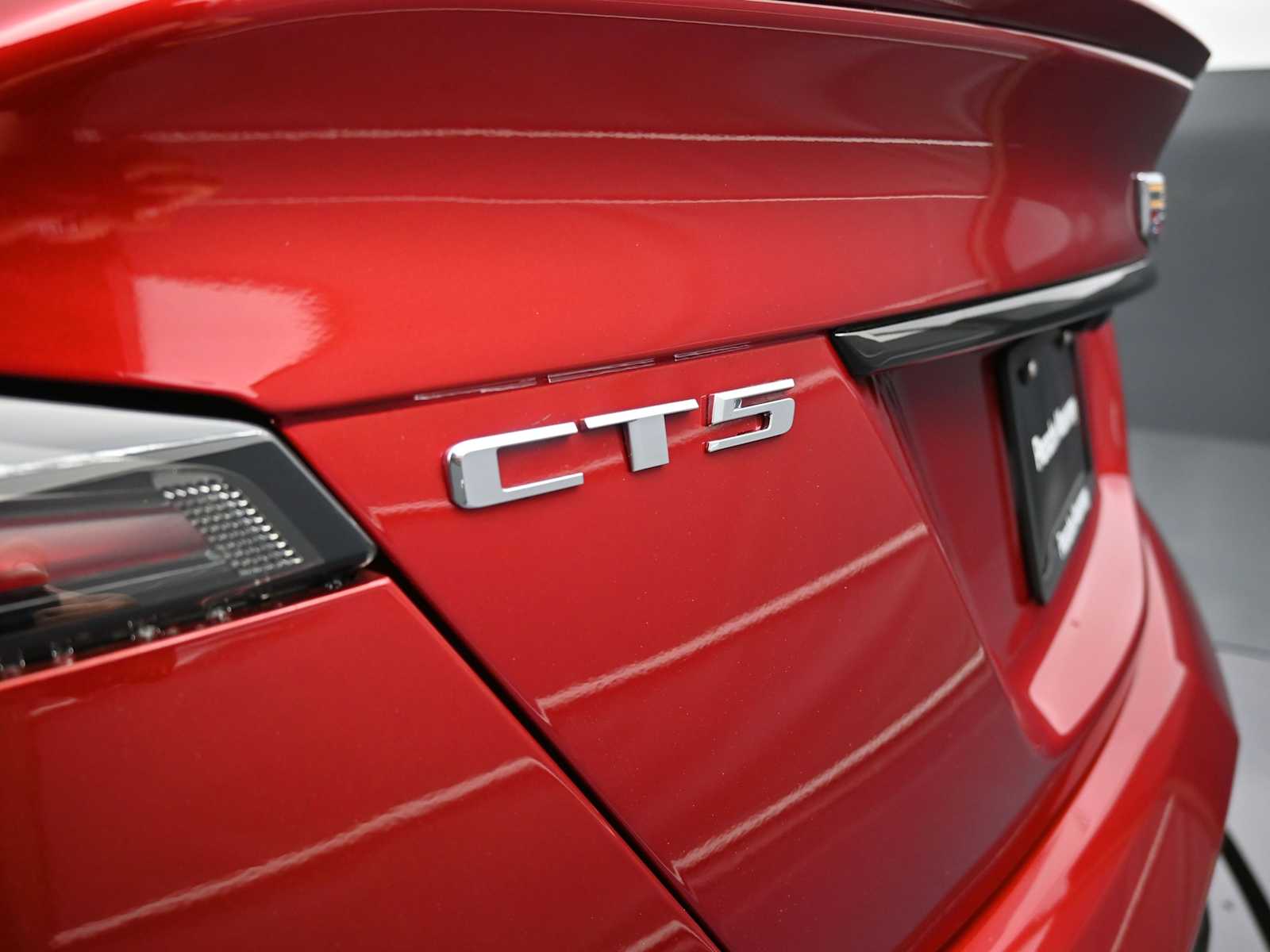 Thumbnail: 2025 Cadillac CT5 - 32