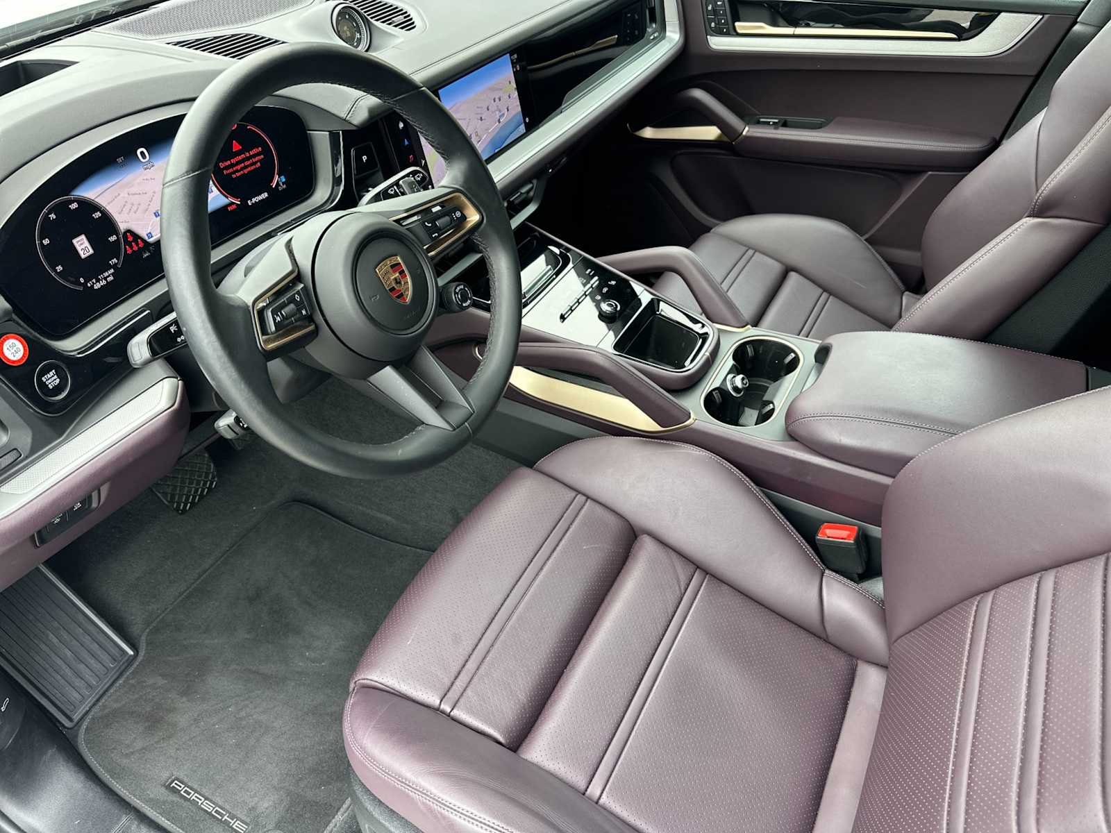 2024 Porsche Cayenne E-Hybrid photo 4