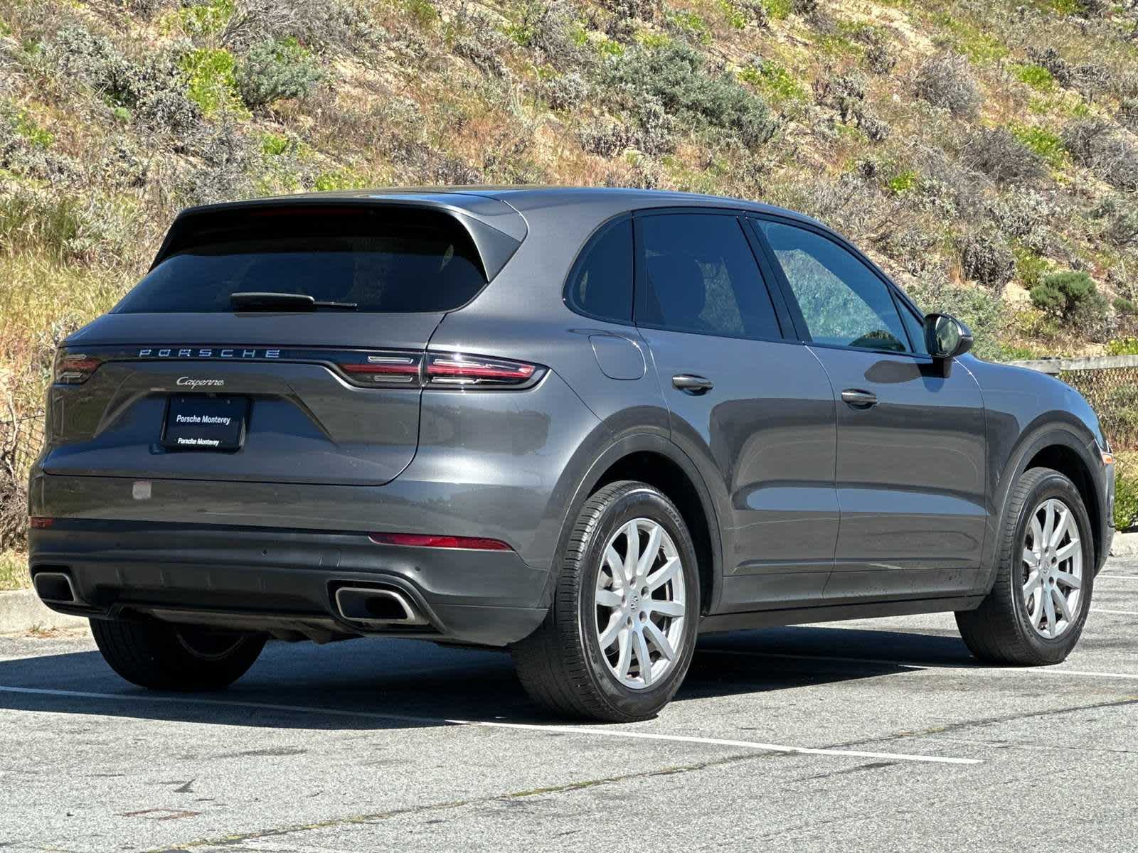 2020 Porsche Cayenne  2