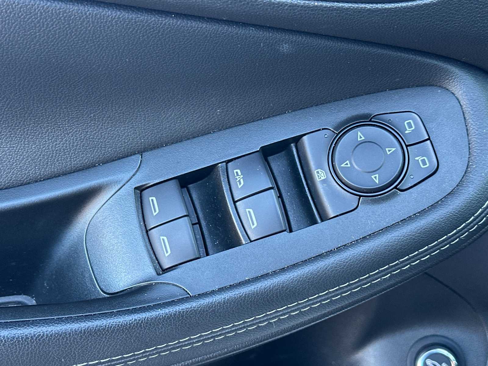 Thumbnail: 2021 Buick Encore GX - 13