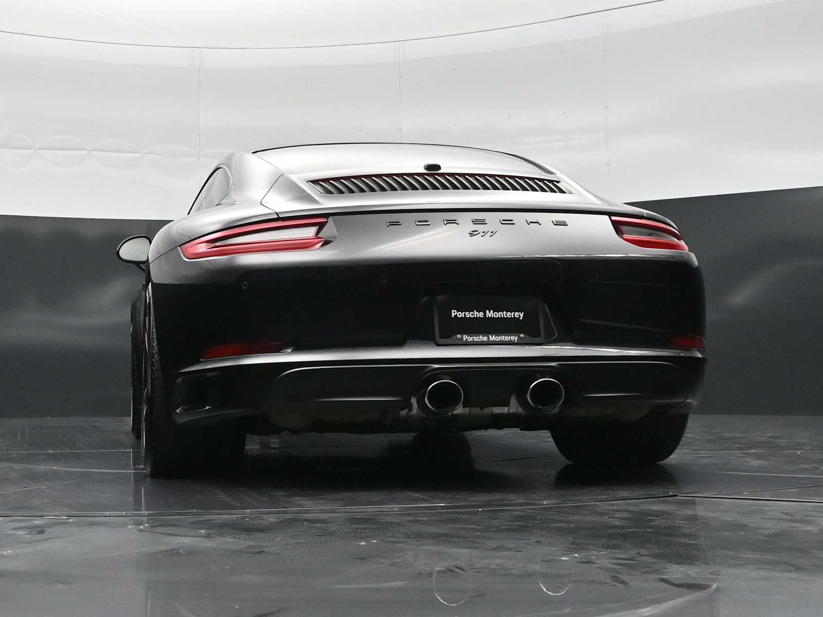 Thumbnail: 2018 Porsche 911 - 38