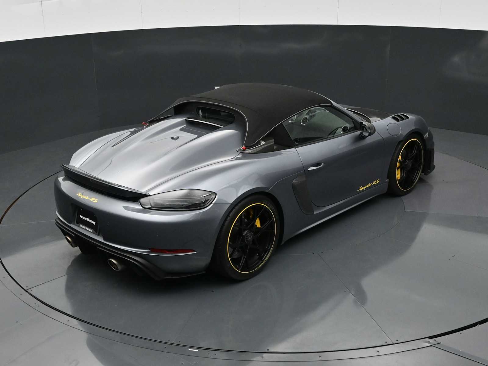 Thumbnail: 2025 Porsche  - 32