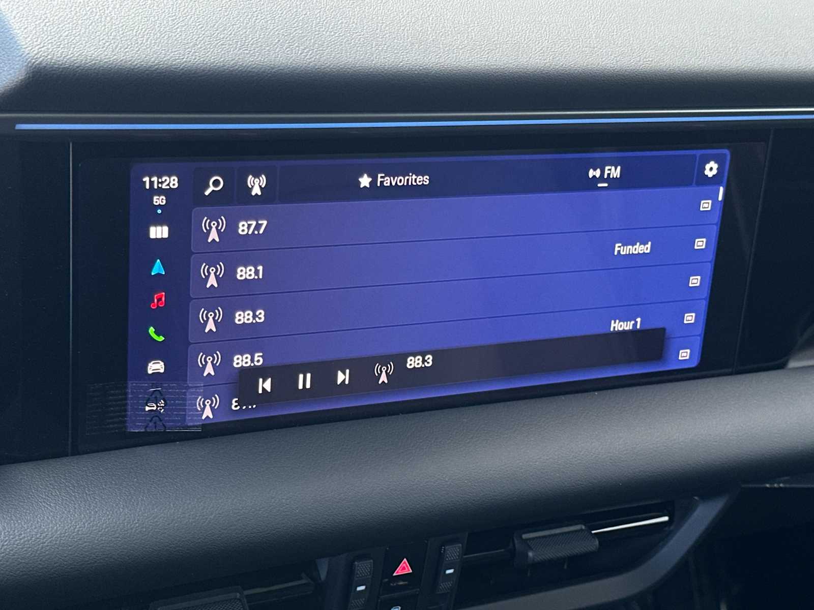 Thumbnail: 2025 Porsche Macan - 19