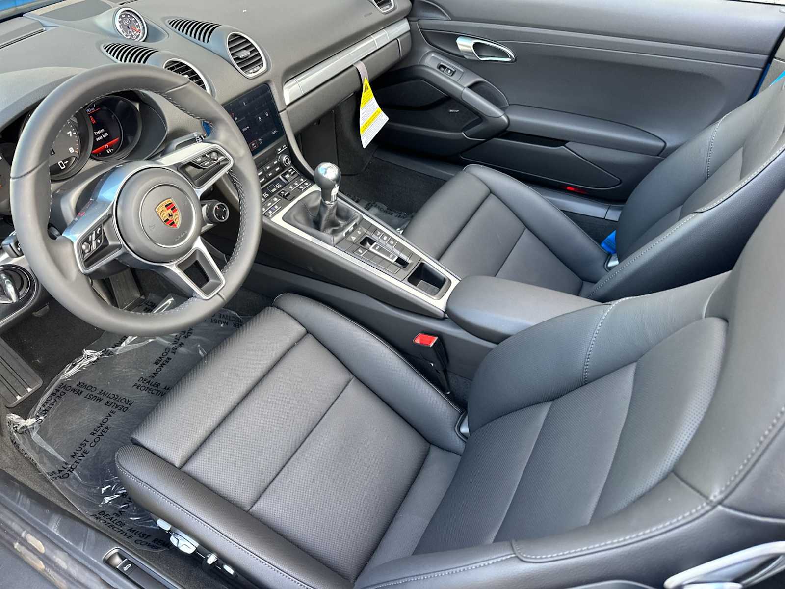 2025 Porsche Boxster photo 4