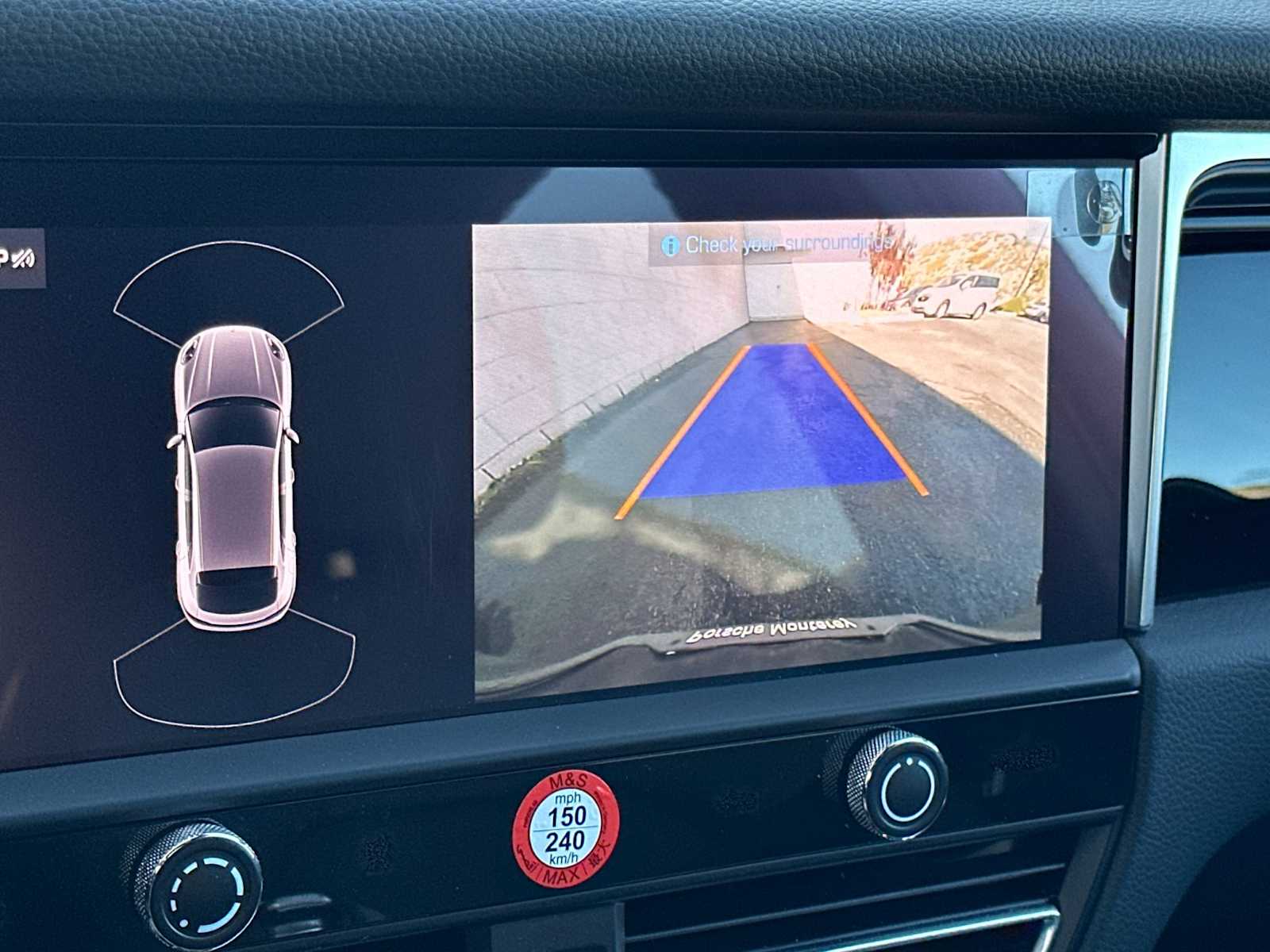 Thumbnail: 2024 Porsche Macan - 21