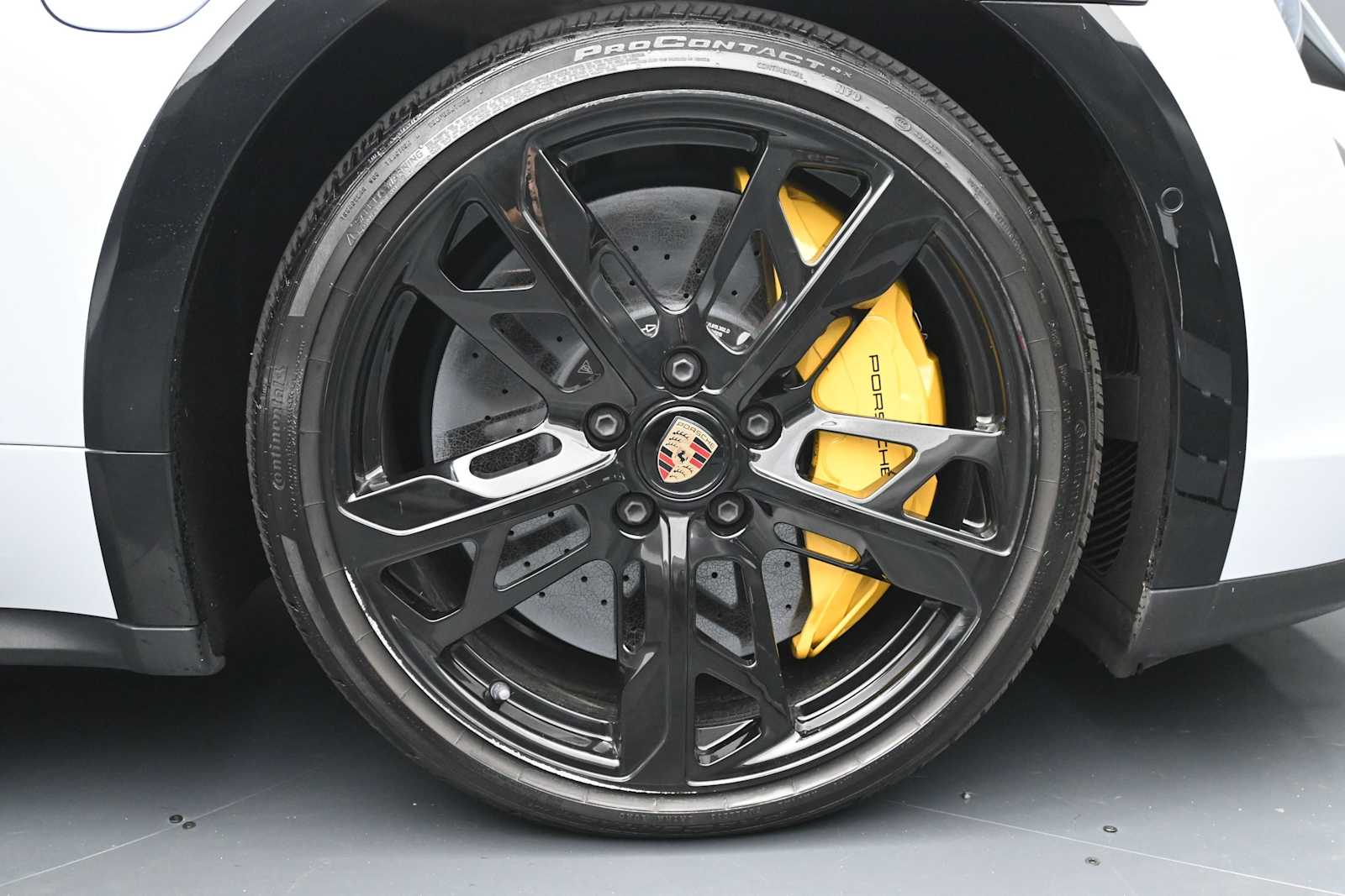 Thumbnail: 2023 Porsche Taycan - 26