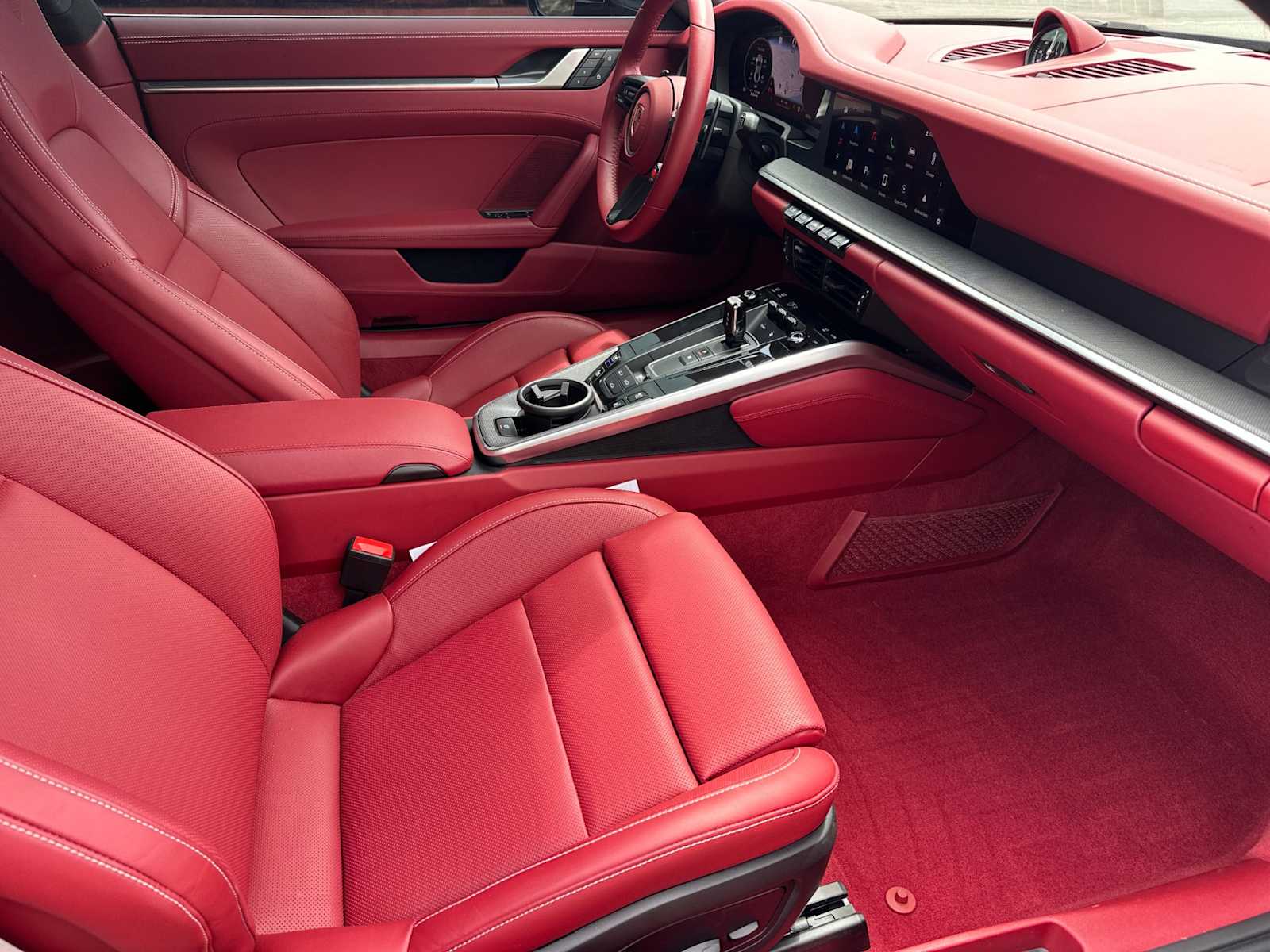 Thumbnail: 2025 Porsche 911 - 14