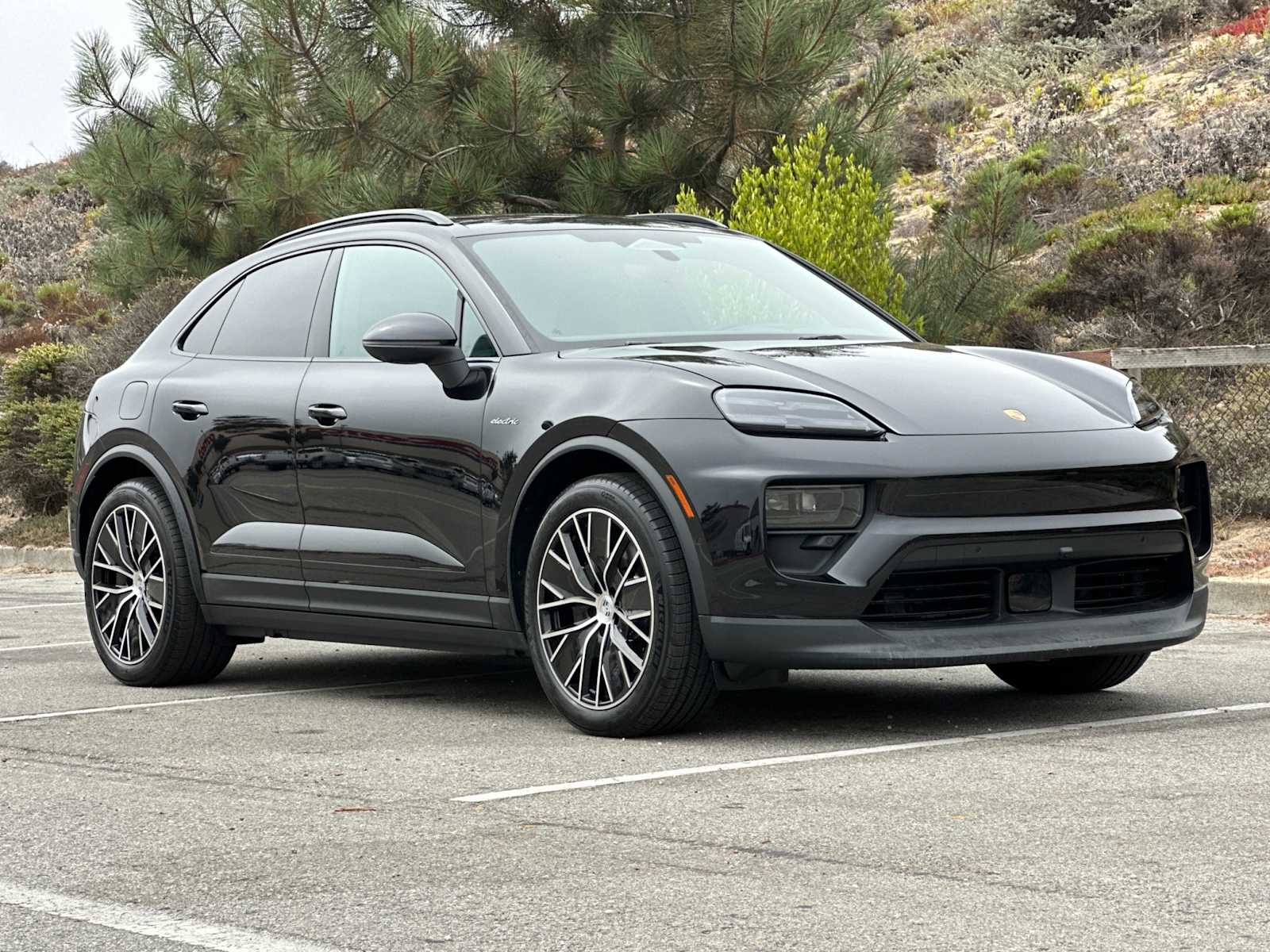 Thumbnail: 2025 Porsche Macan - 10