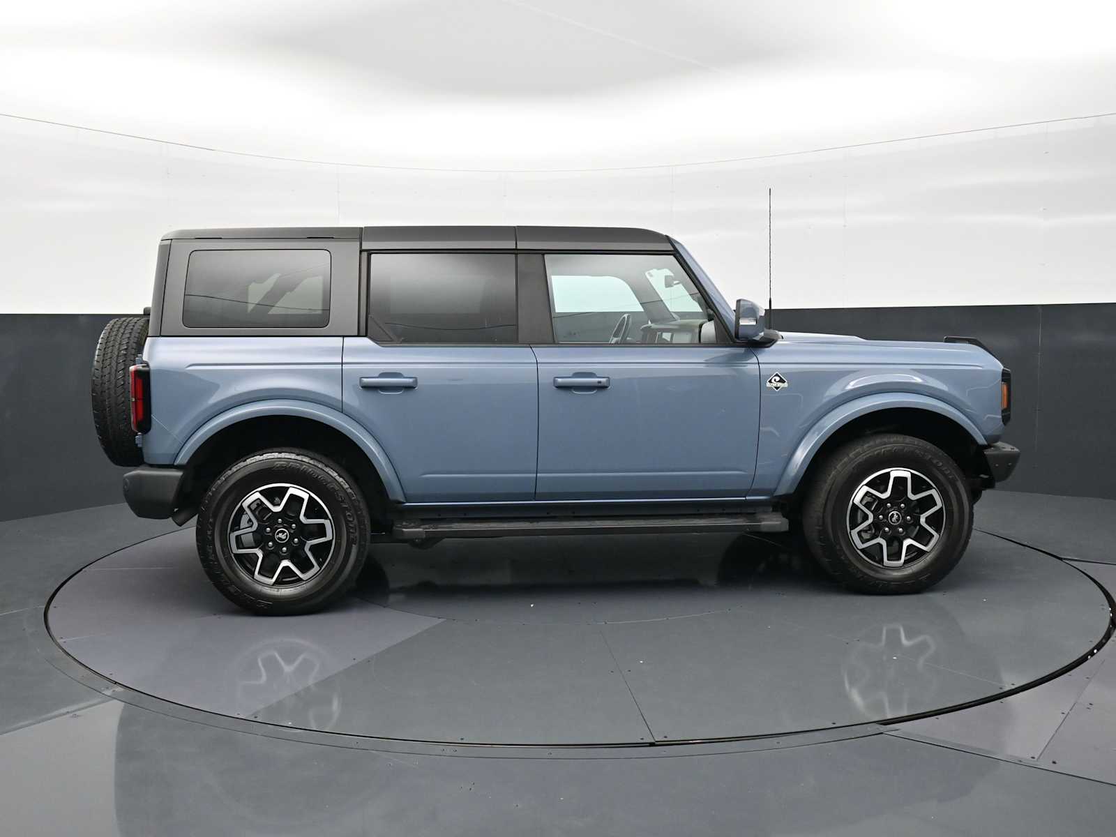 Thumbnail: 2023 Ford Bronco - 26