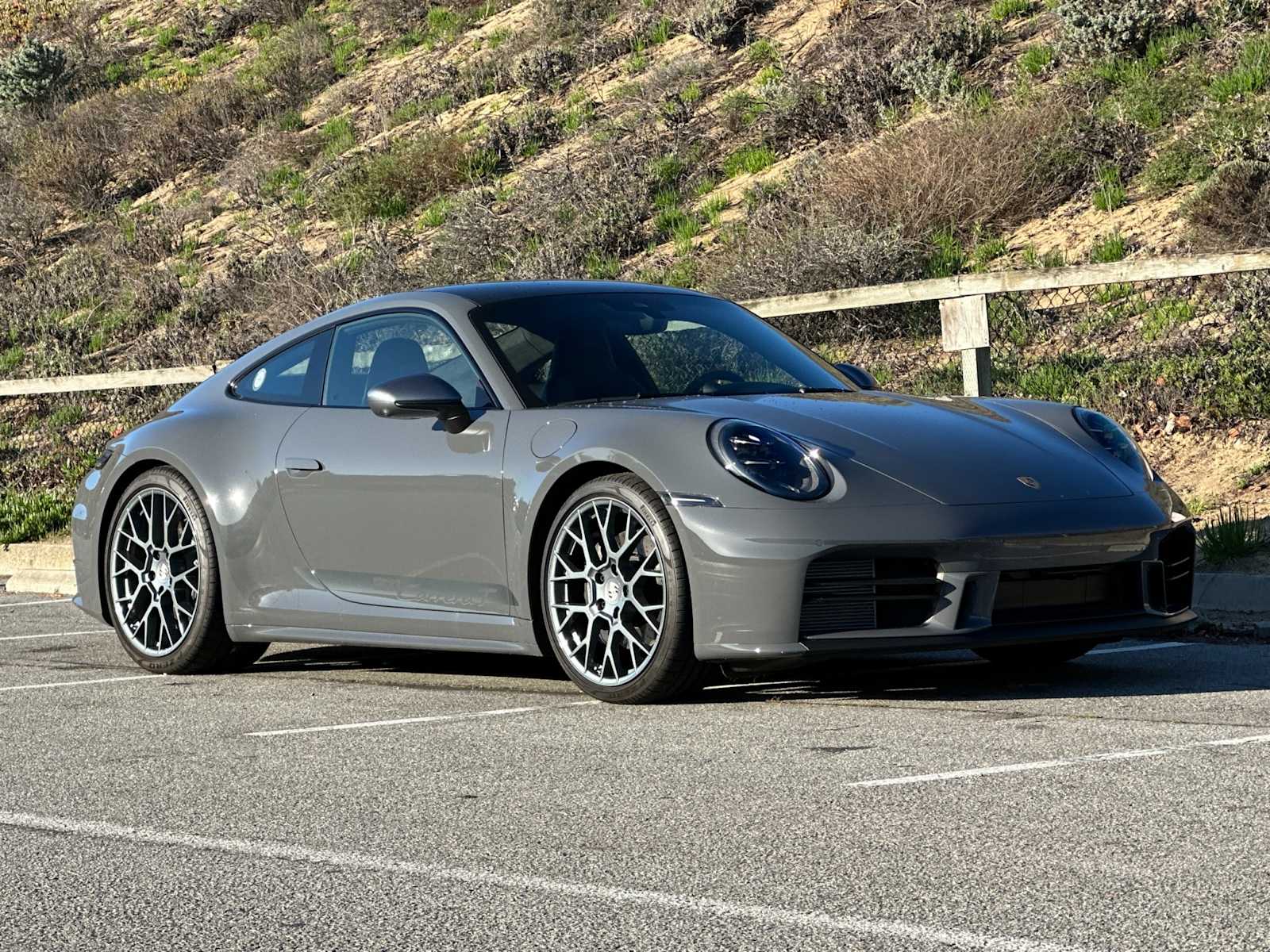 Thumbnail: 2025 Porsche 911 - 10