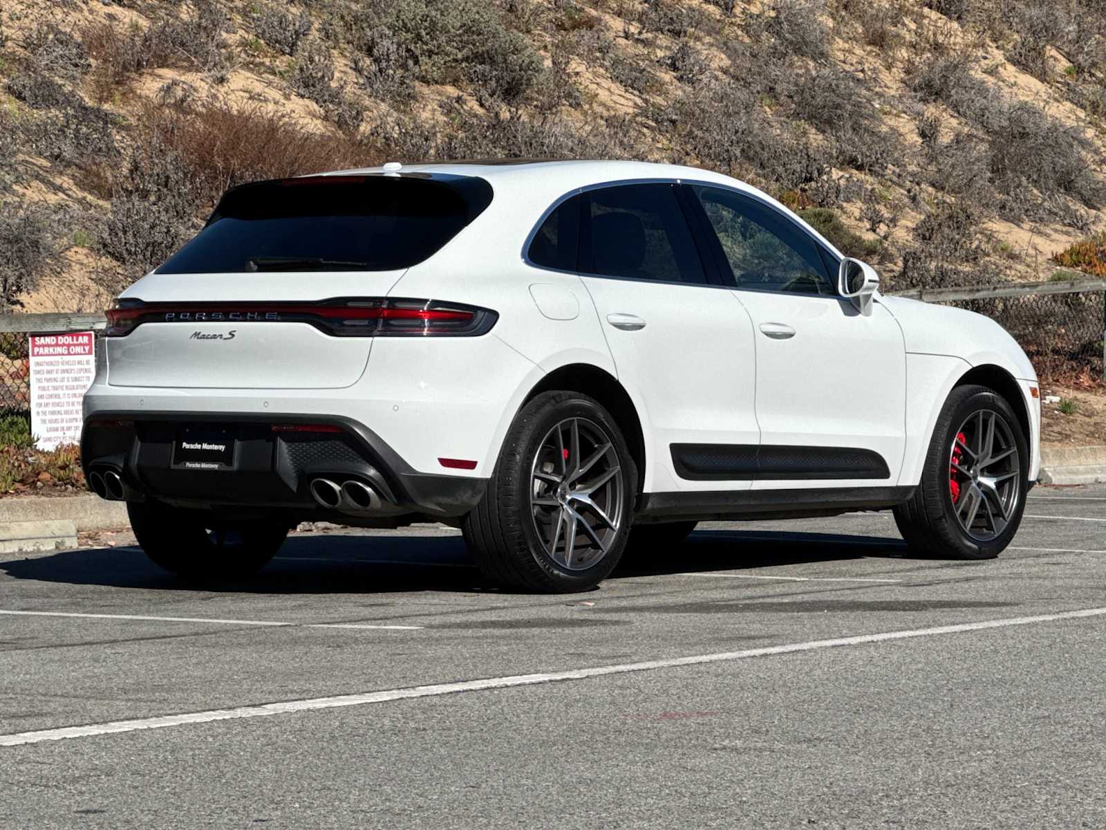 Thumbnail: 2023 Porsche Macan - 7