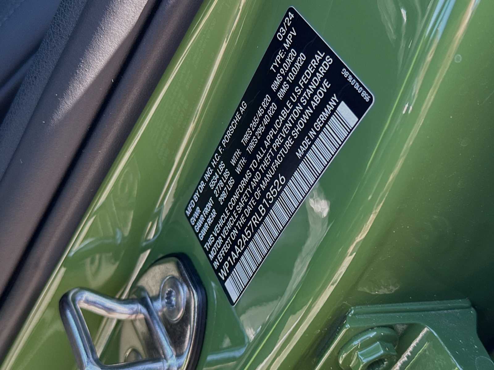 Thumbnail: 2024 Porsche Macan - 28