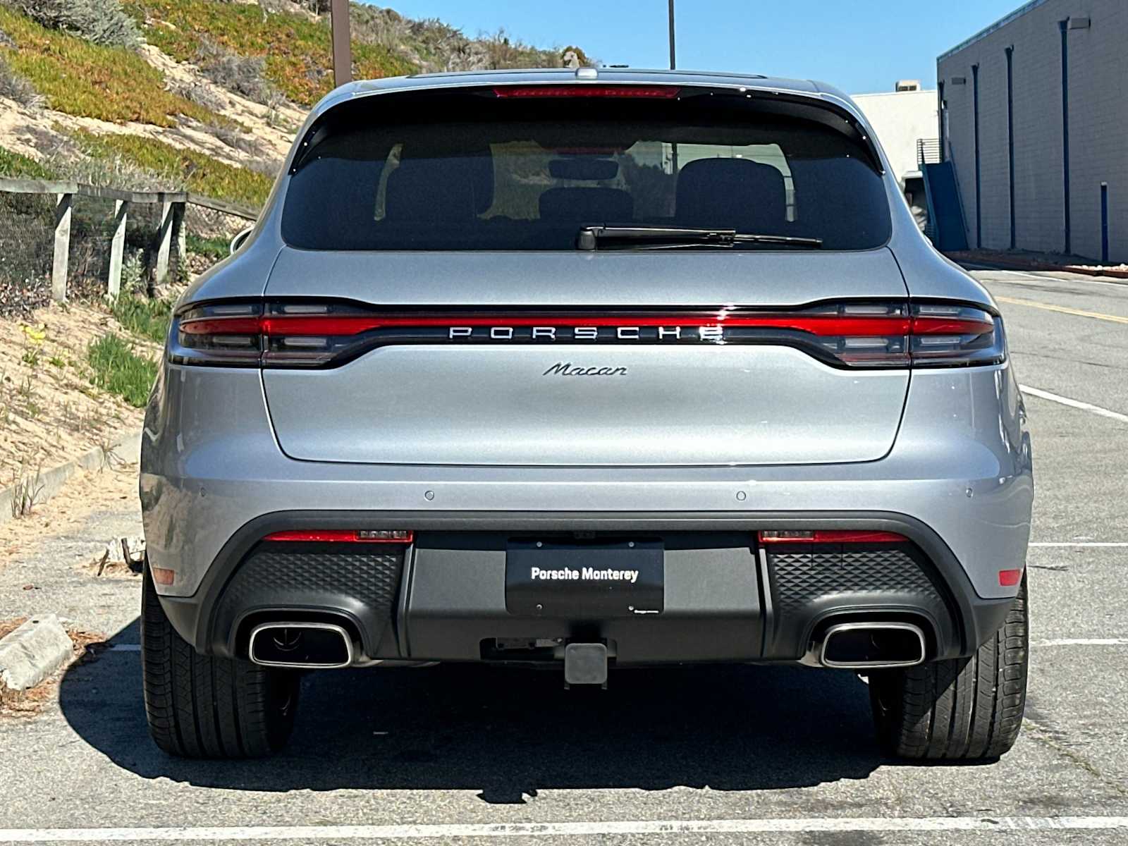 Thumbnail: 2026 Porsche Macan - 8