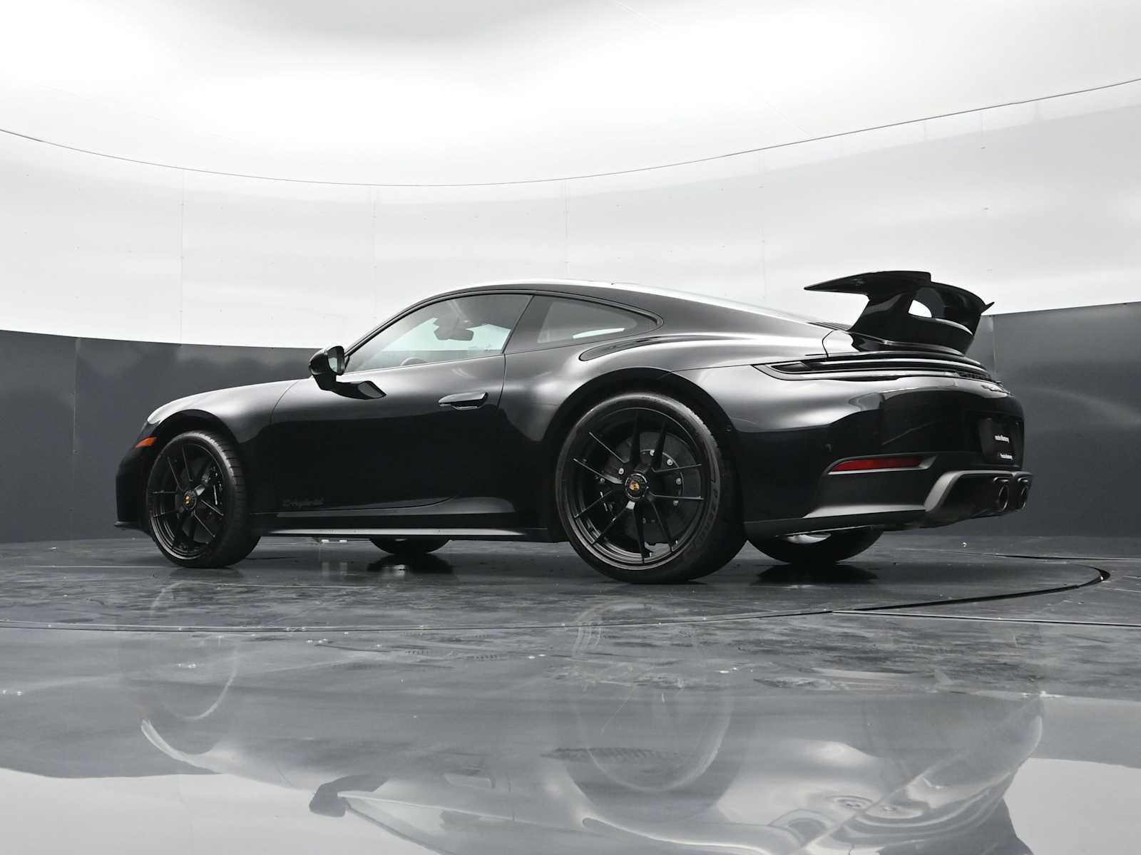 Thumbnail: 2026 Porsche 911 - 37
