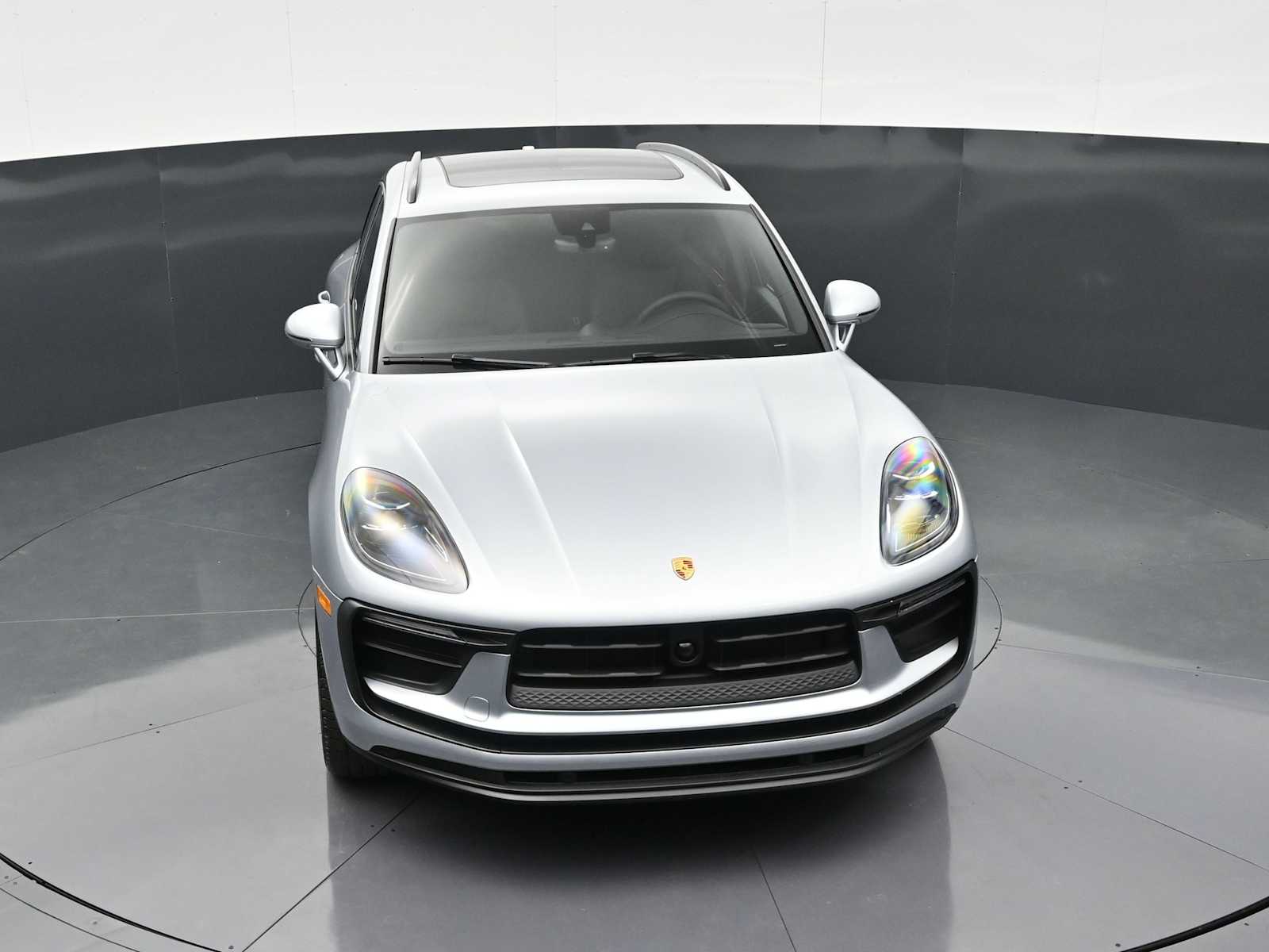 Thumbnail: 2026 Porsche Macan - 41