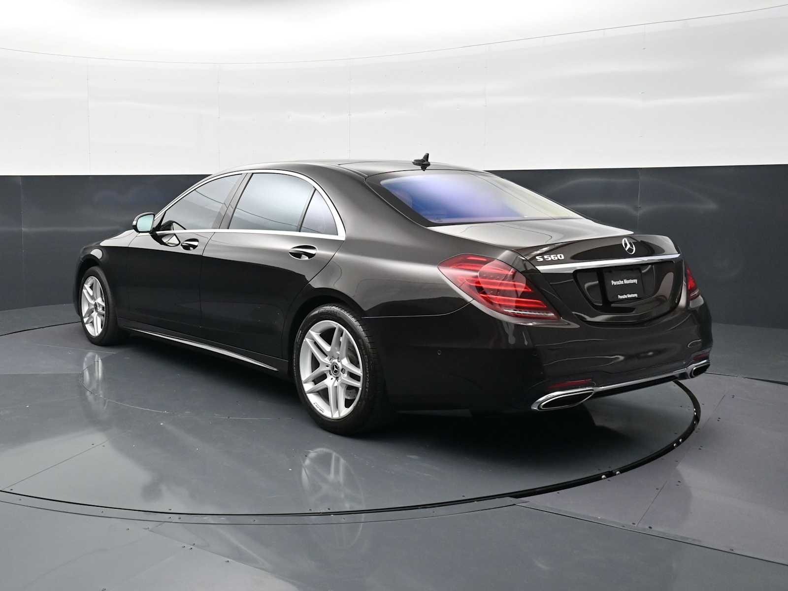 Thumbnail: 2018 Mercedes-Benz S-Class - 3
