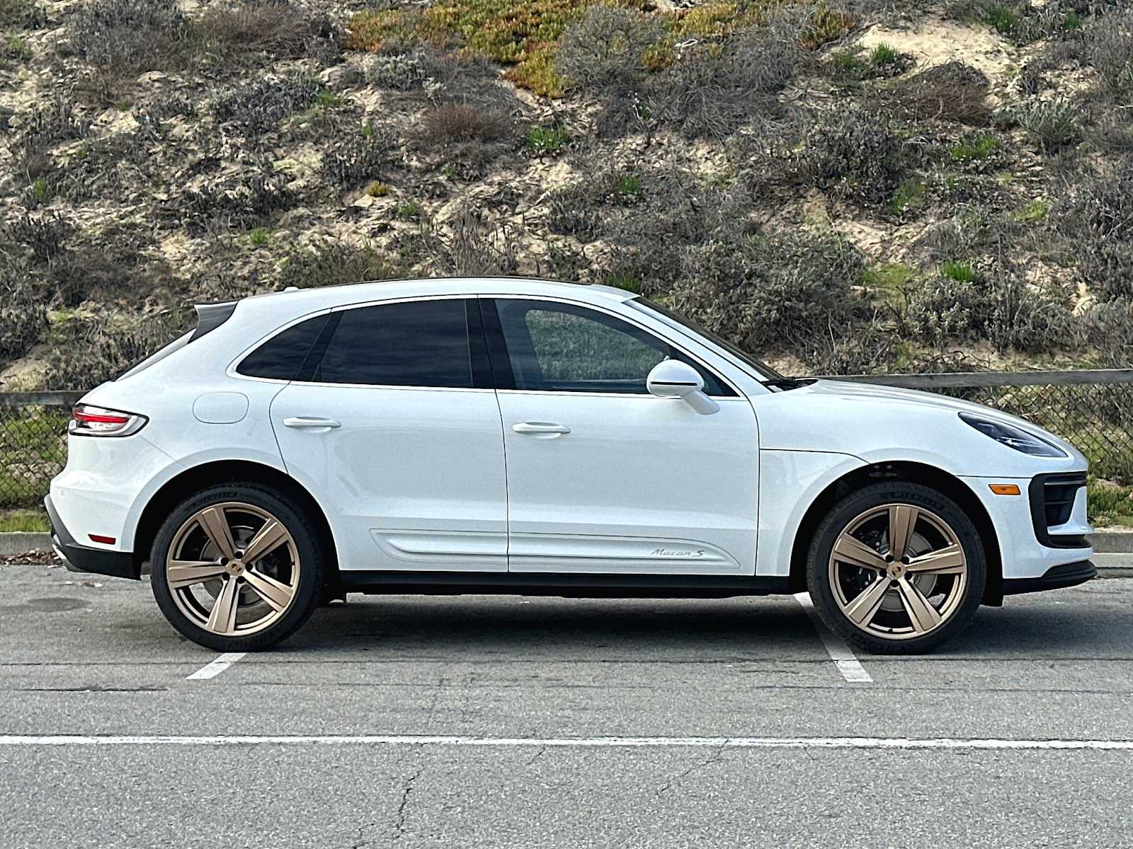 Thumbnail: 2024 Porsche Macan - 9