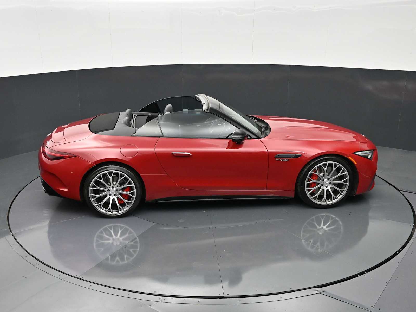 Thumbnail: 2022 Mercedes-Benz SL-Class - 35