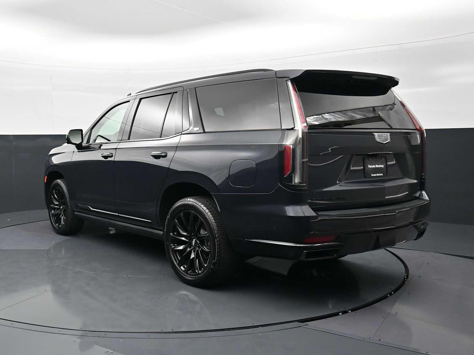 Thumbnail: 2024 Cadillac Escalade - 3