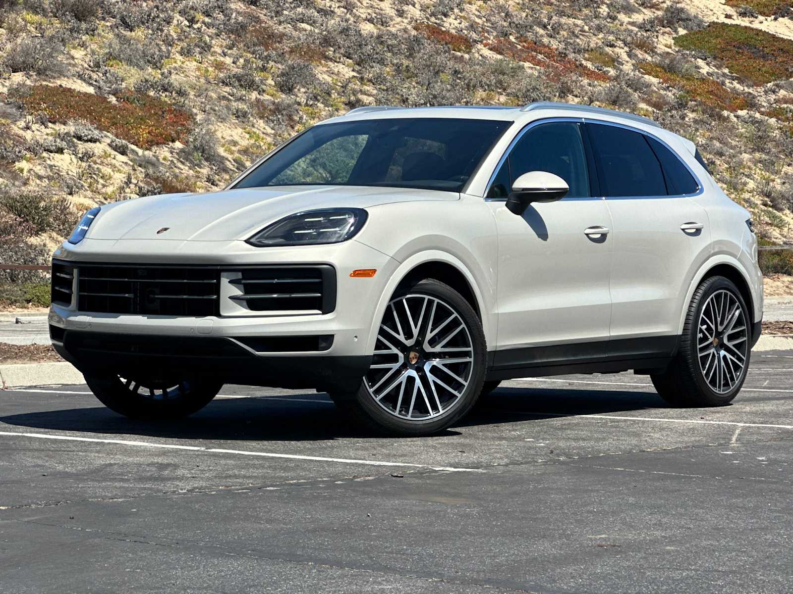 Thumbnail: 2025 Porsche Cayenne - 1