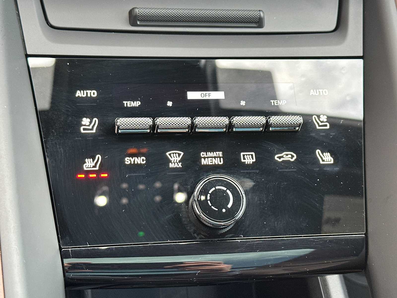 Thumbnail: 2025 Porsche Macan - 22