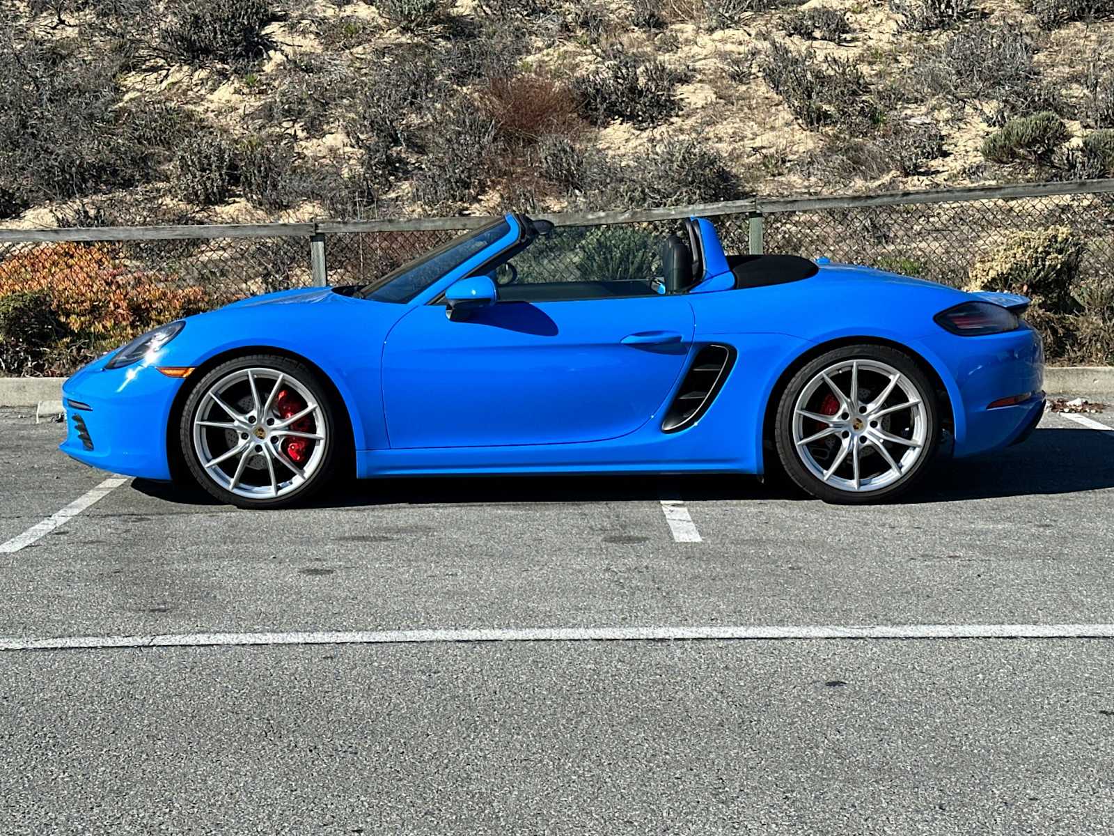2024 Porsche Boxster S photo 2