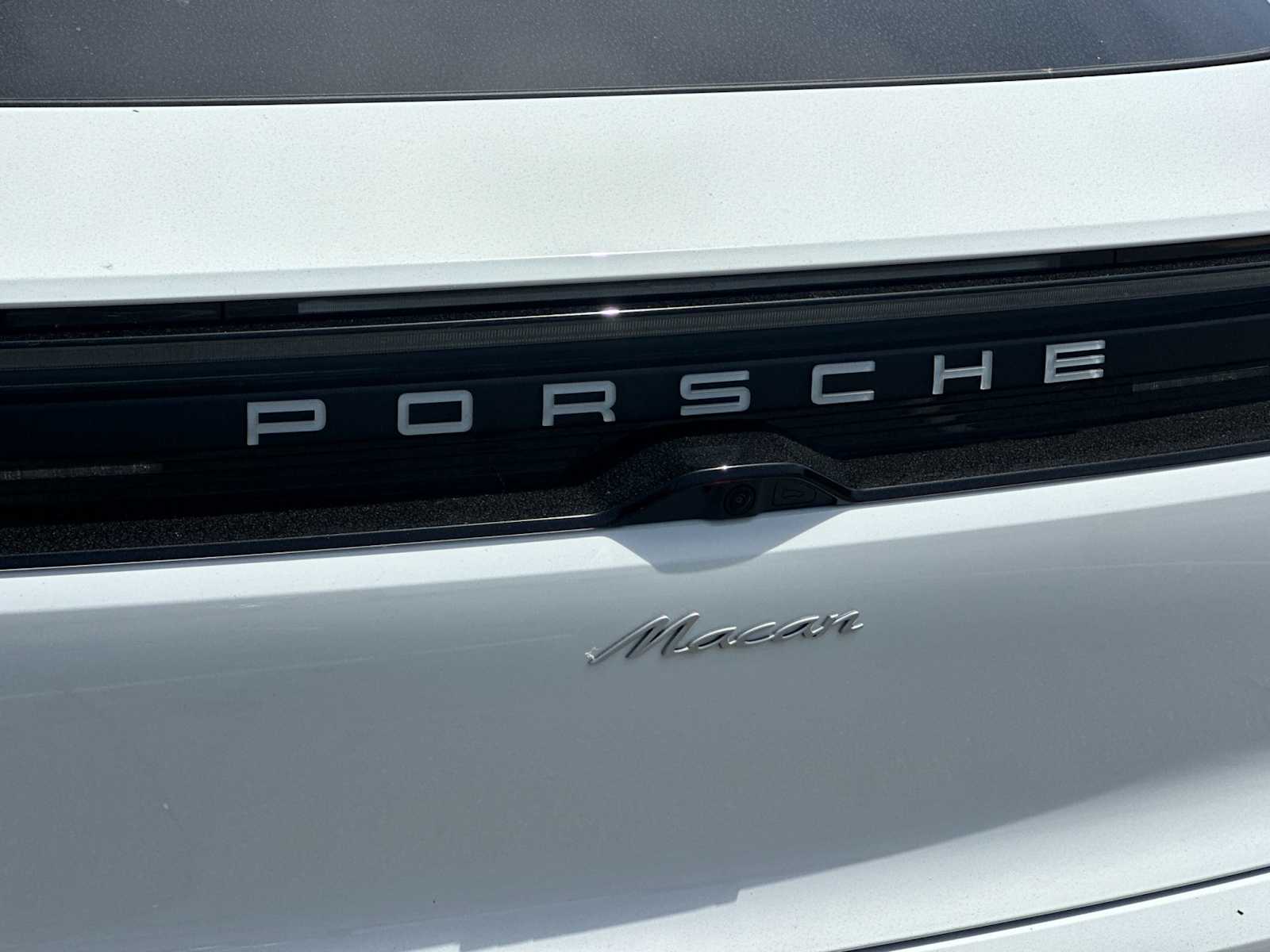 Thumbnail: 2025 Porsche Macan - 26