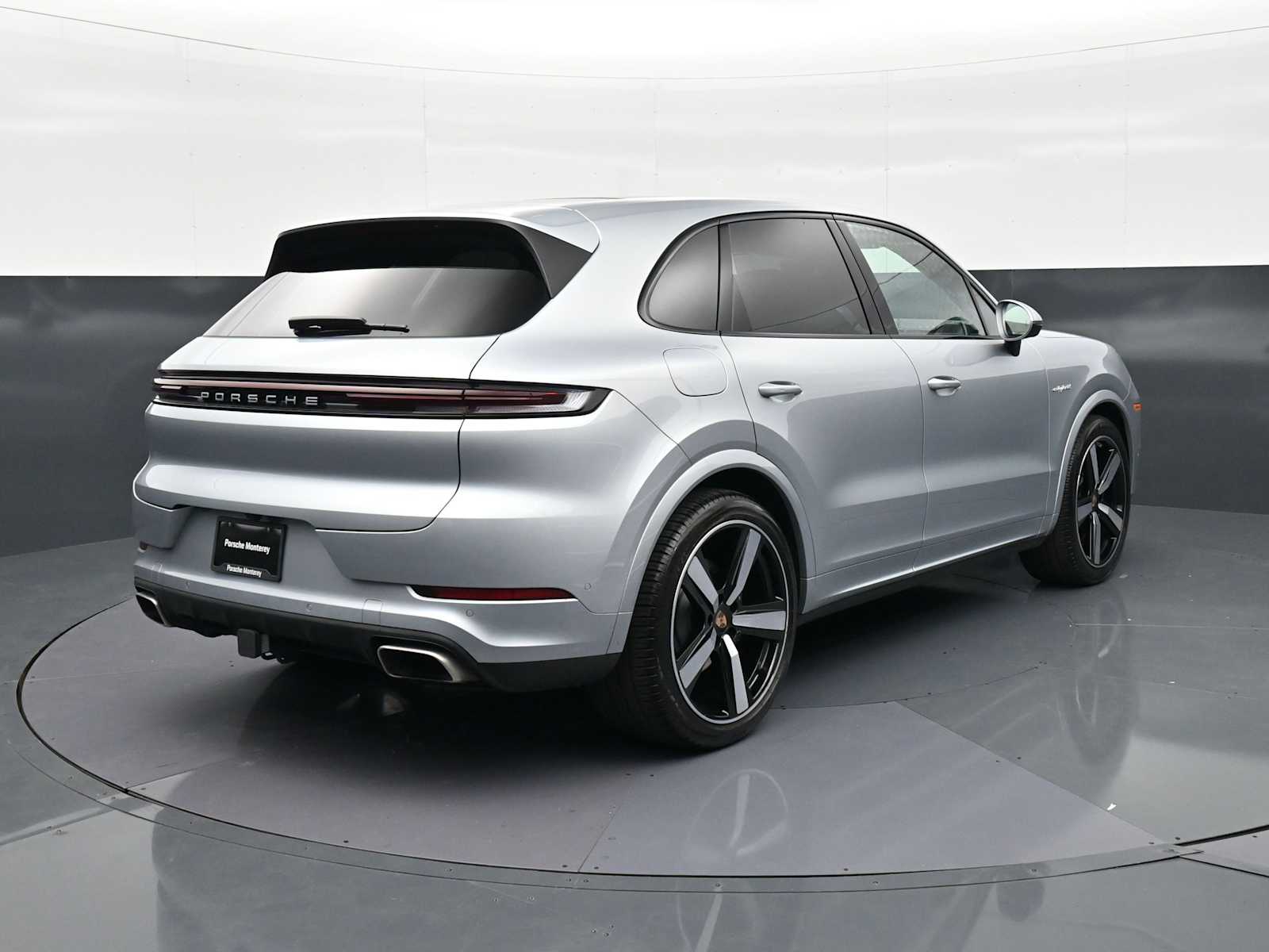 Thumbnail: 2026 Porsche Cayenne - 29