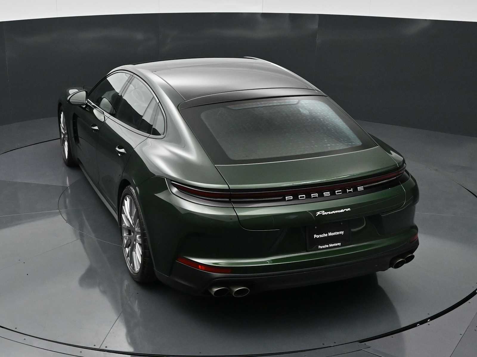Thumbnail: 2026 Porsche Panamera - 30