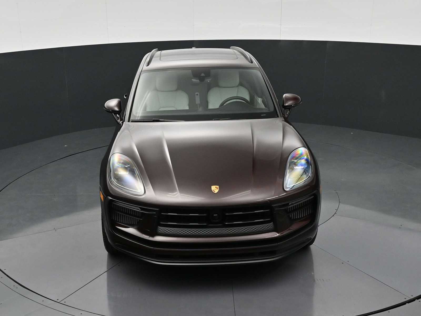 Thumbnail: 2026 Porsche Macan - 36