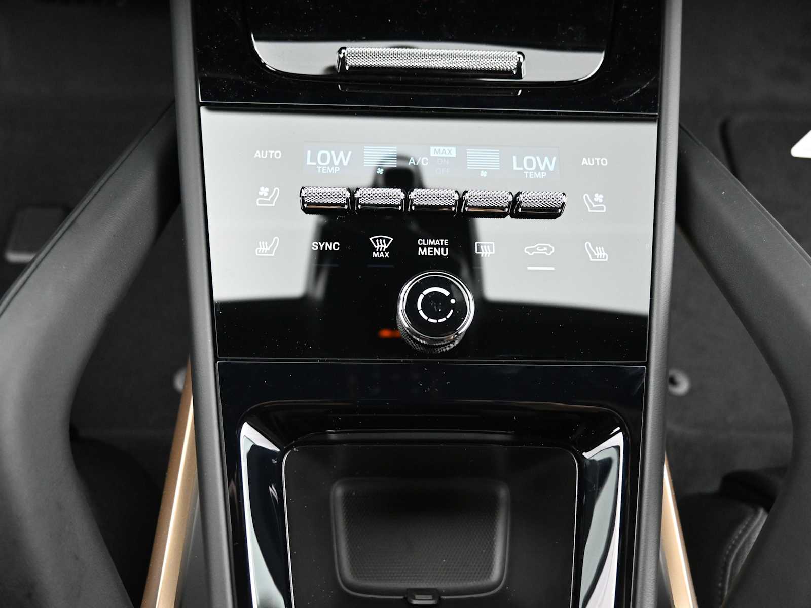 Thumbnail: 2026 Porsche Cayenne - 14