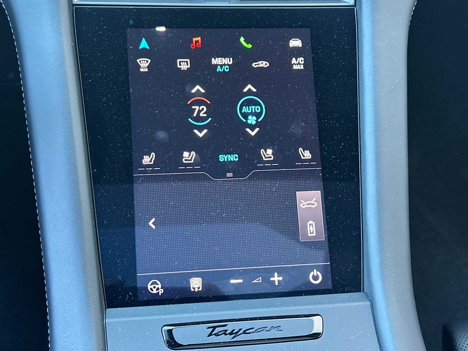 Thumbnail: 2024 Porsche Taycan - 21