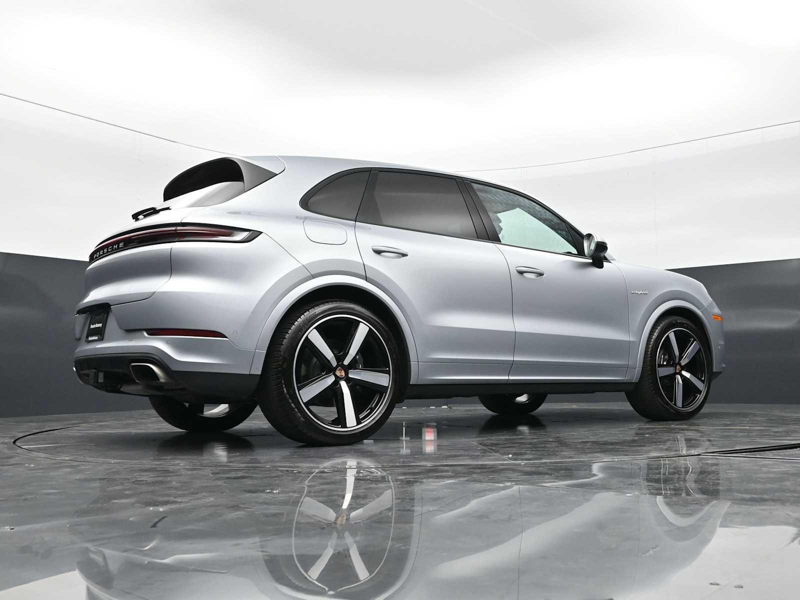 Thumbnail: 2026 Porsche Cayenne - 45