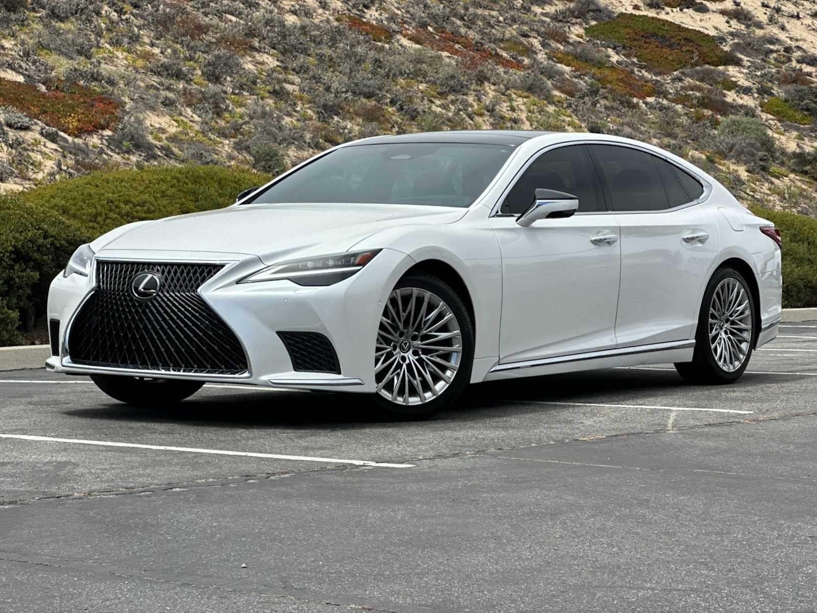 Thumbnail: 2024 Lexus LS - 1