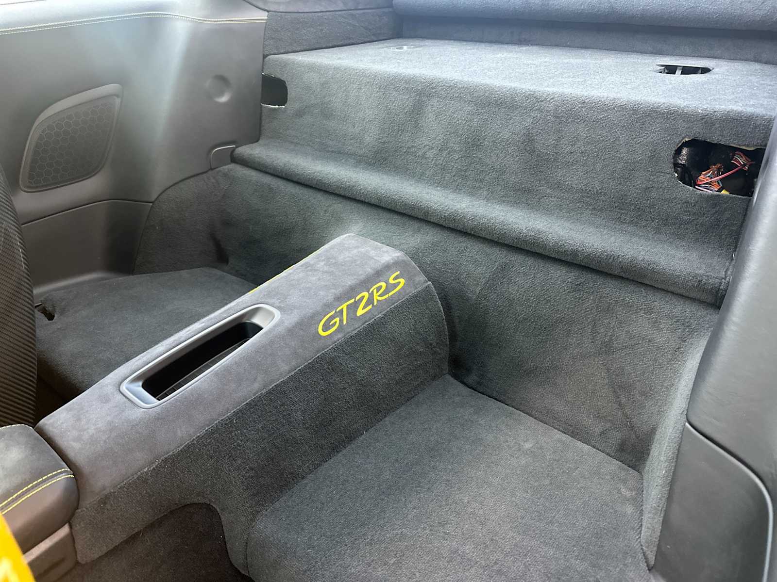 Thumbnail: 2019 Porsche 911 - 13