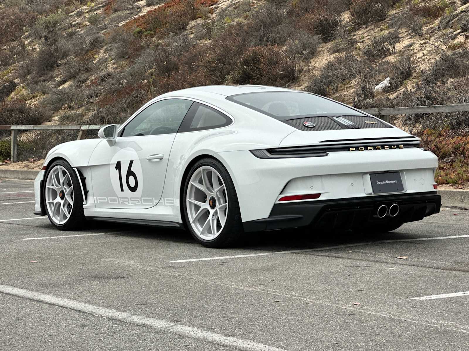 Thumbnail: 2024 Porsche 911 - 3