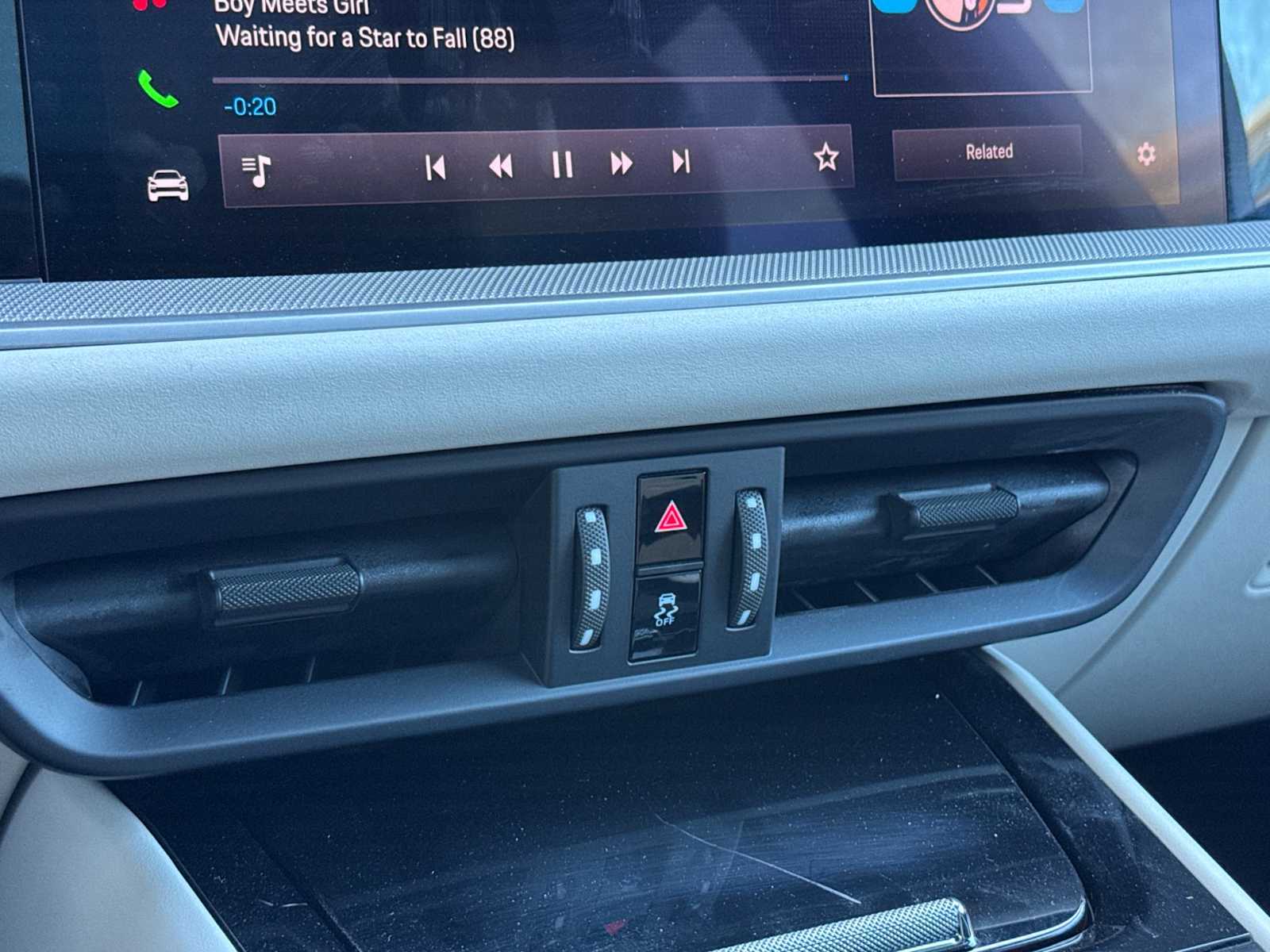 Thumbnail: 2024 Porsche Cayenne - 22