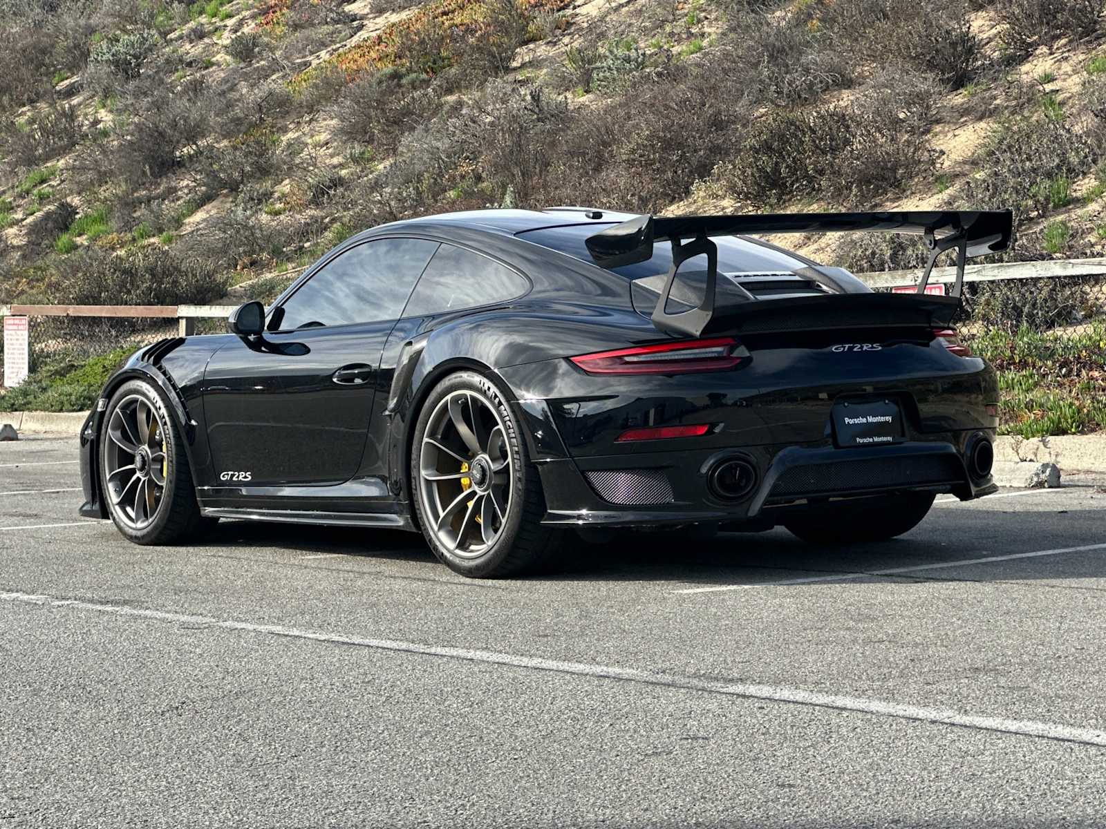 Thumbnail: 2019 Porsche 911 - 3