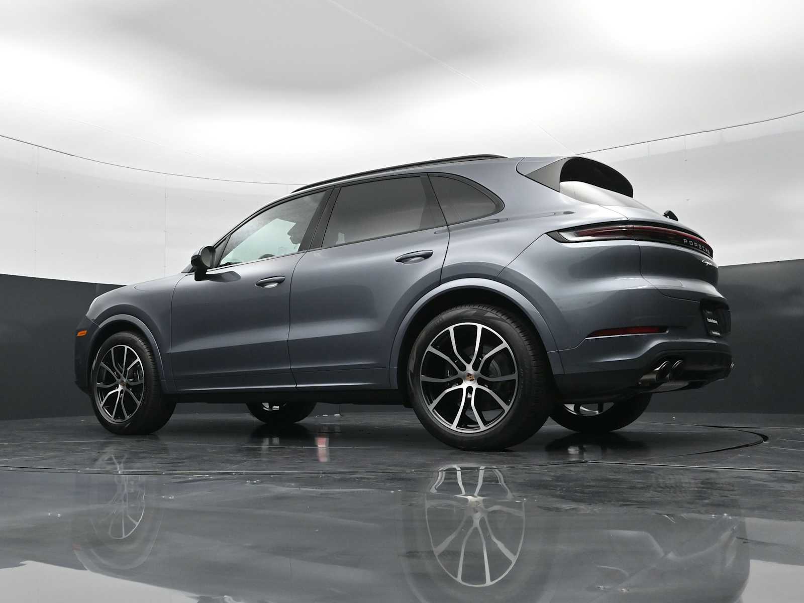 Thumbnail: 2026 Porsche Cayenne - 38