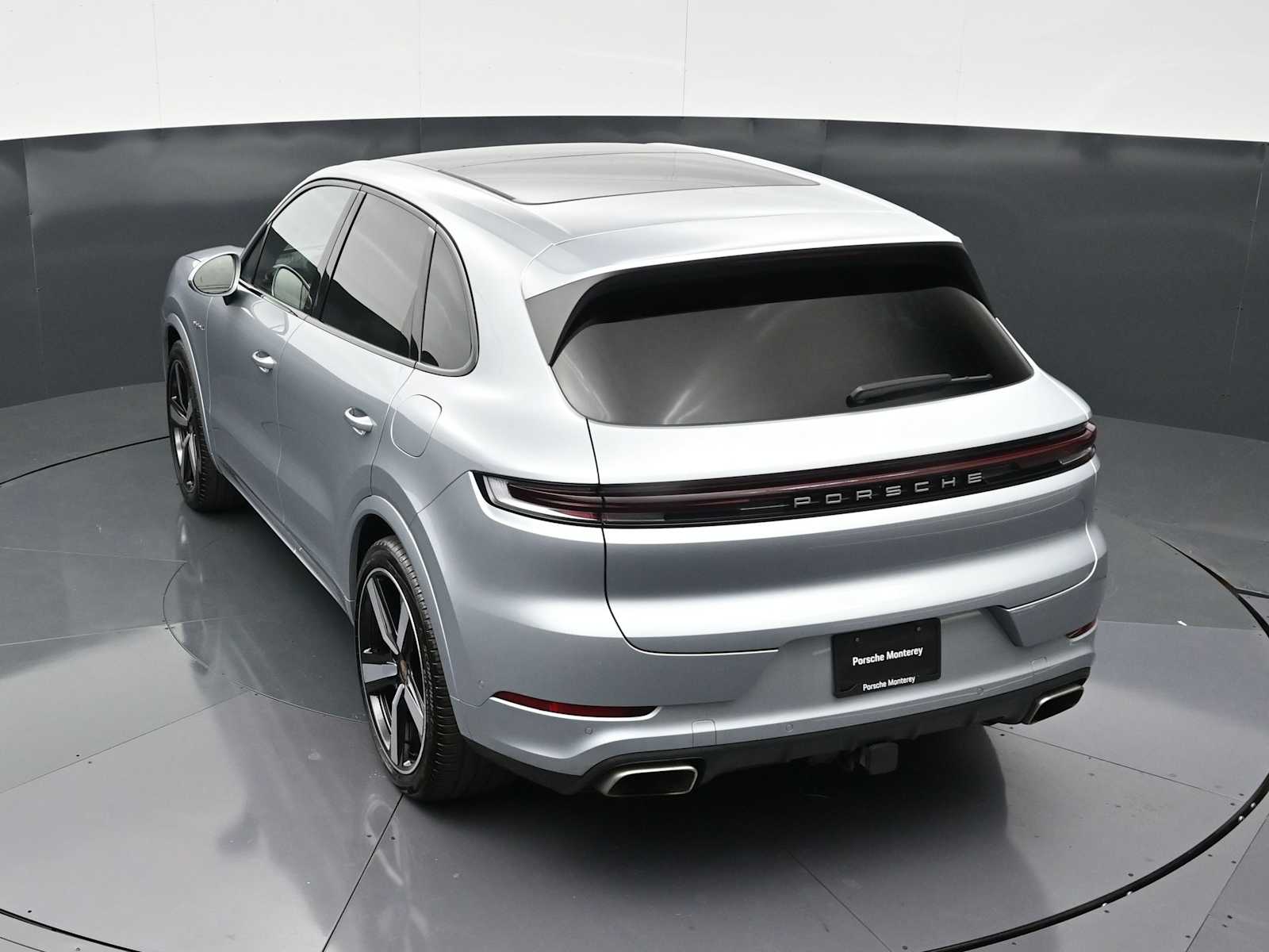 Thumbnail: 2026 Porsche Cayenne - 35