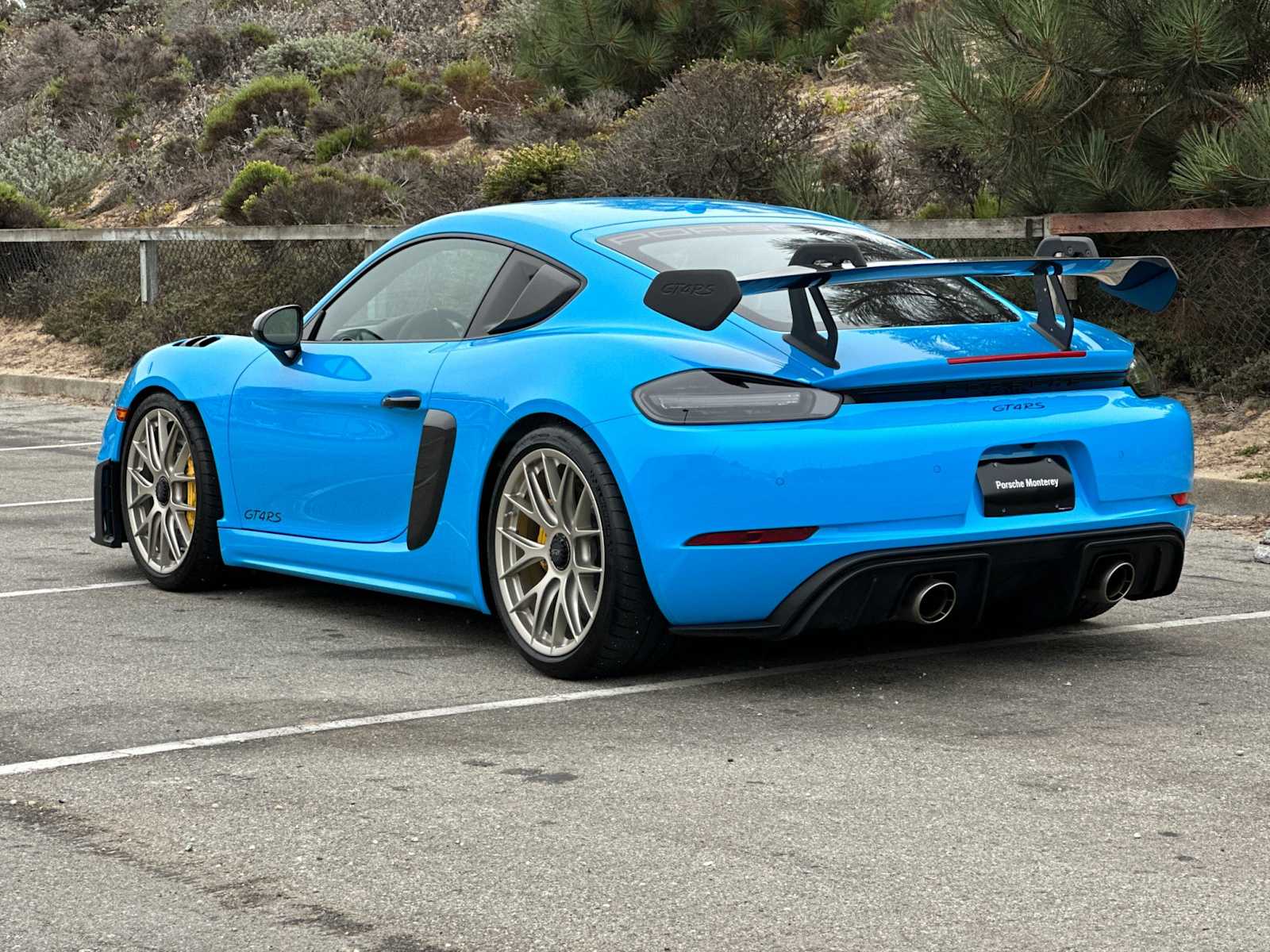 2023 Porsche Cayman GT4 RS photo 3